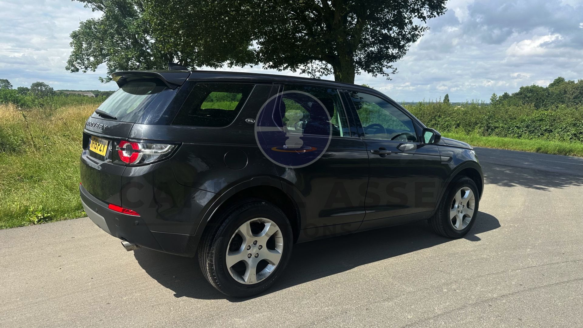 (On Sale) LAND ROVER DISCOVERY SPORT *SE* (2019 -EURO 6) 2.0 ED4 - STOP/START *ONLY 54,000 MILES* - Image 13 of 45