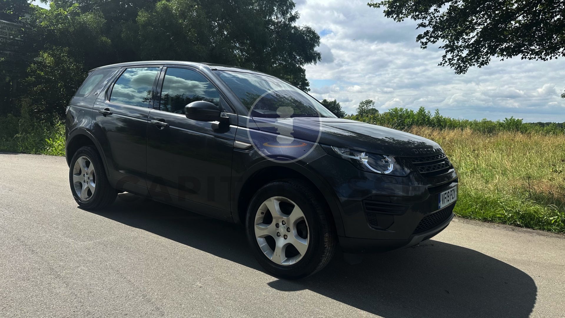 (On Sale) LAND ROVER DISCOVERY SPORT *SE* (2019 -EURO 6) 2.0 ED4 - STOP/START *ONLY 54,000 MILES* - Image 3 of 45