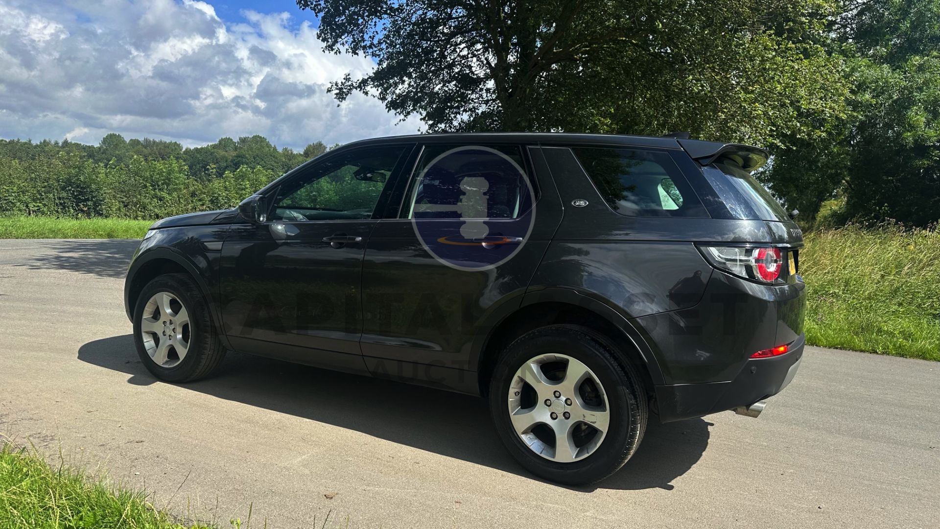 (On Sale) LAND ROVER DISCOVERY SPORT *SE* (2019 -EURO 6) 2.0 ED4 - STOP/START *ONLY 54,000 MILES* - Image 9 of 45