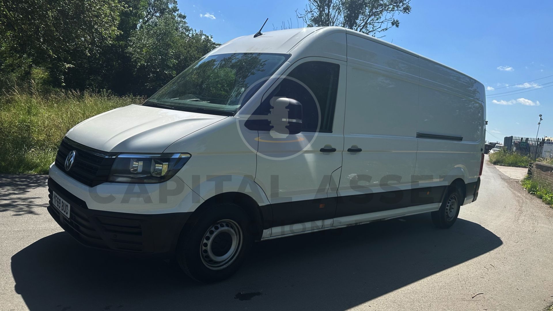 (On Sale) VOLKSWAGEN CRAFTER CR35 *TRENDLINE* LWB HI-ROOF (2020 - EURO 6) 2.0 TDI 'BLUEMOTION' *A/C* - Image 6 of 40