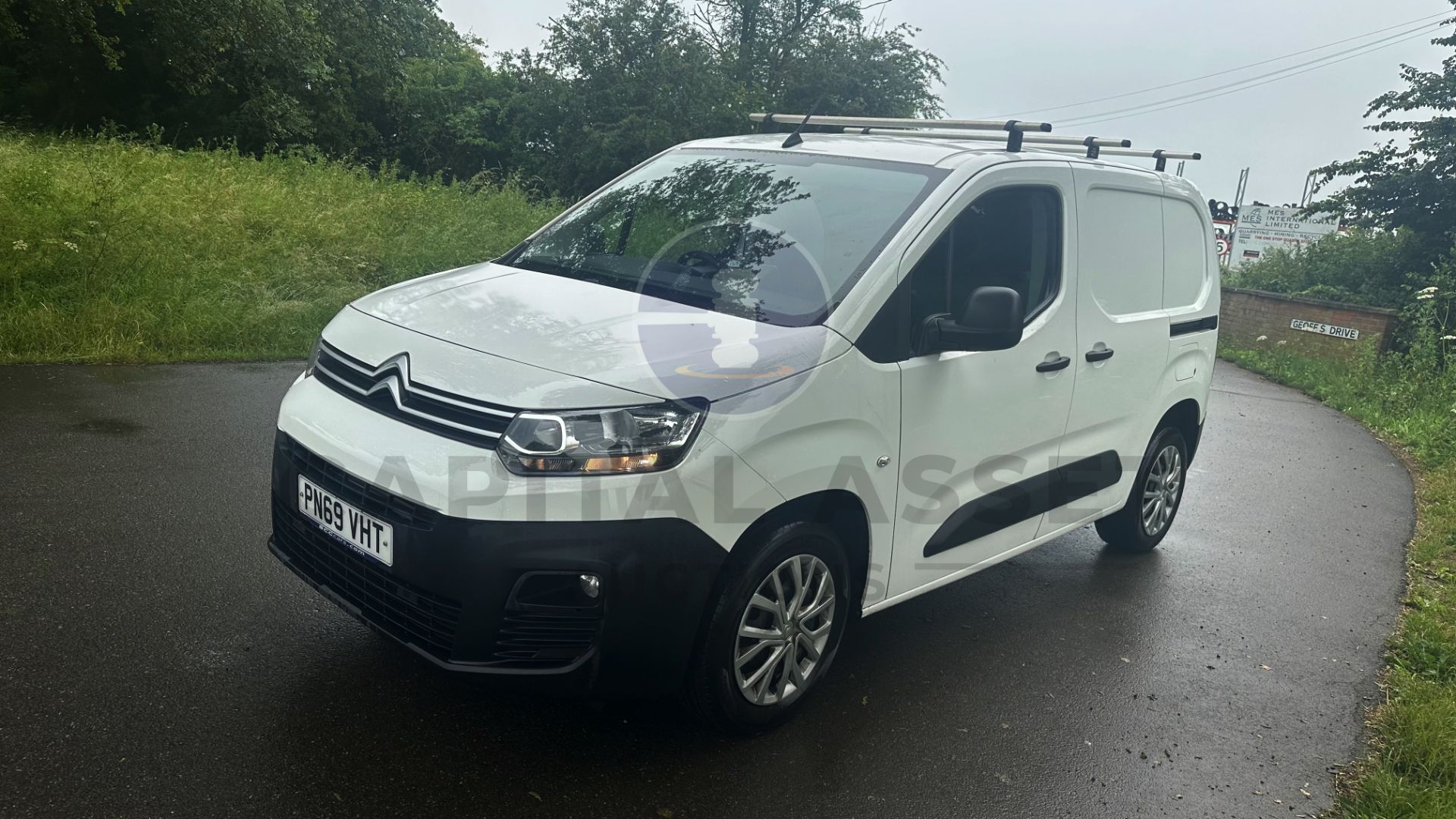 CITROEN BERLINGO *ENTERPRISE EDITION* LCV PANEL VAN (2020 - EURO 6) 1.5 BLUE HDI *SAT NAV & AIR CON* - Image 5 of 39