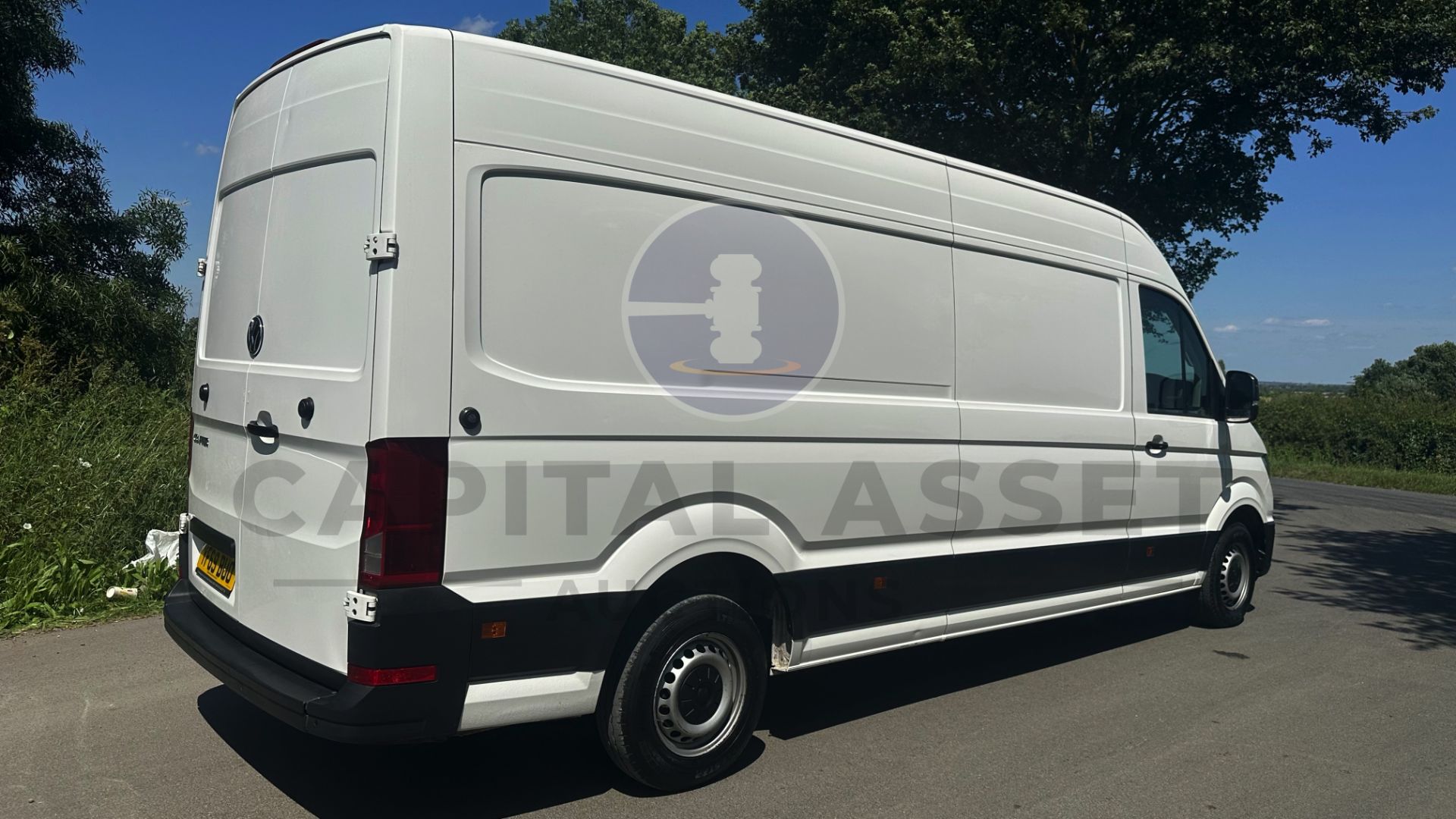 (On Sale) VOLKSWAGEN CRAFTER CR35 *TRENDLINE* LWB HI-ROOF (2020 - EURO 6) 2.0 TDI 'BLUEMOTION' *A/C* - Image 12 of 40