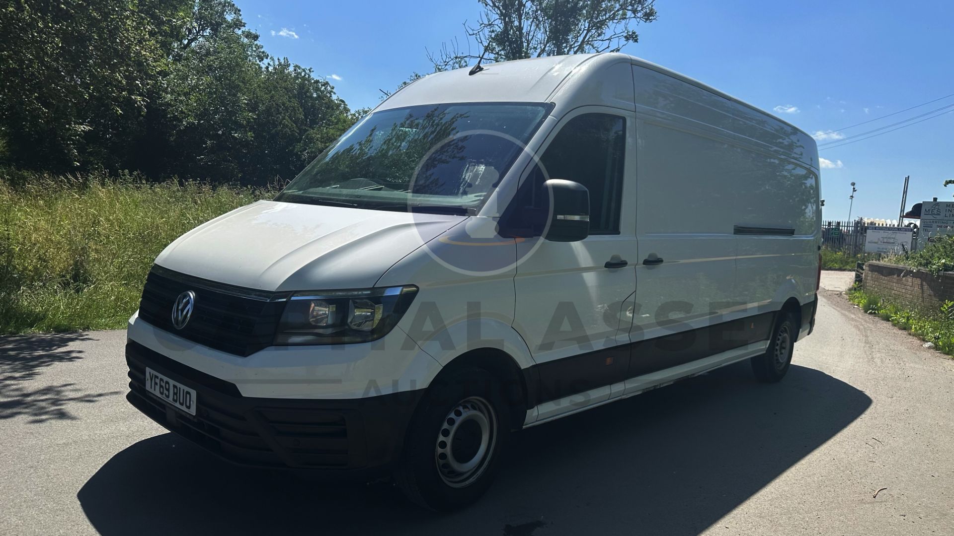 (On Sale) VOLKSWAGEN CRAFTER CR35 *TRENDLINE* LWB HI-ROOF (2020 - EURO 6) 2.0 TDI 'BLUEMOTION' *A/C* - Image 5 of 40