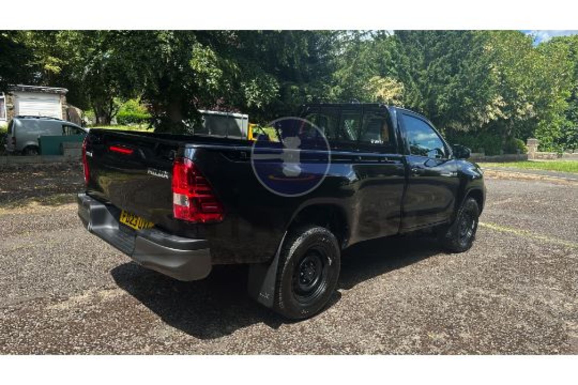 TOYOTA HILUX 2.4D-4D SINGLE CAB 4X4 PICK UP TRUCK - BLACK MODEL - 23 REG WITH DELIVERY MILES - WOW!! - Image 11 of 38