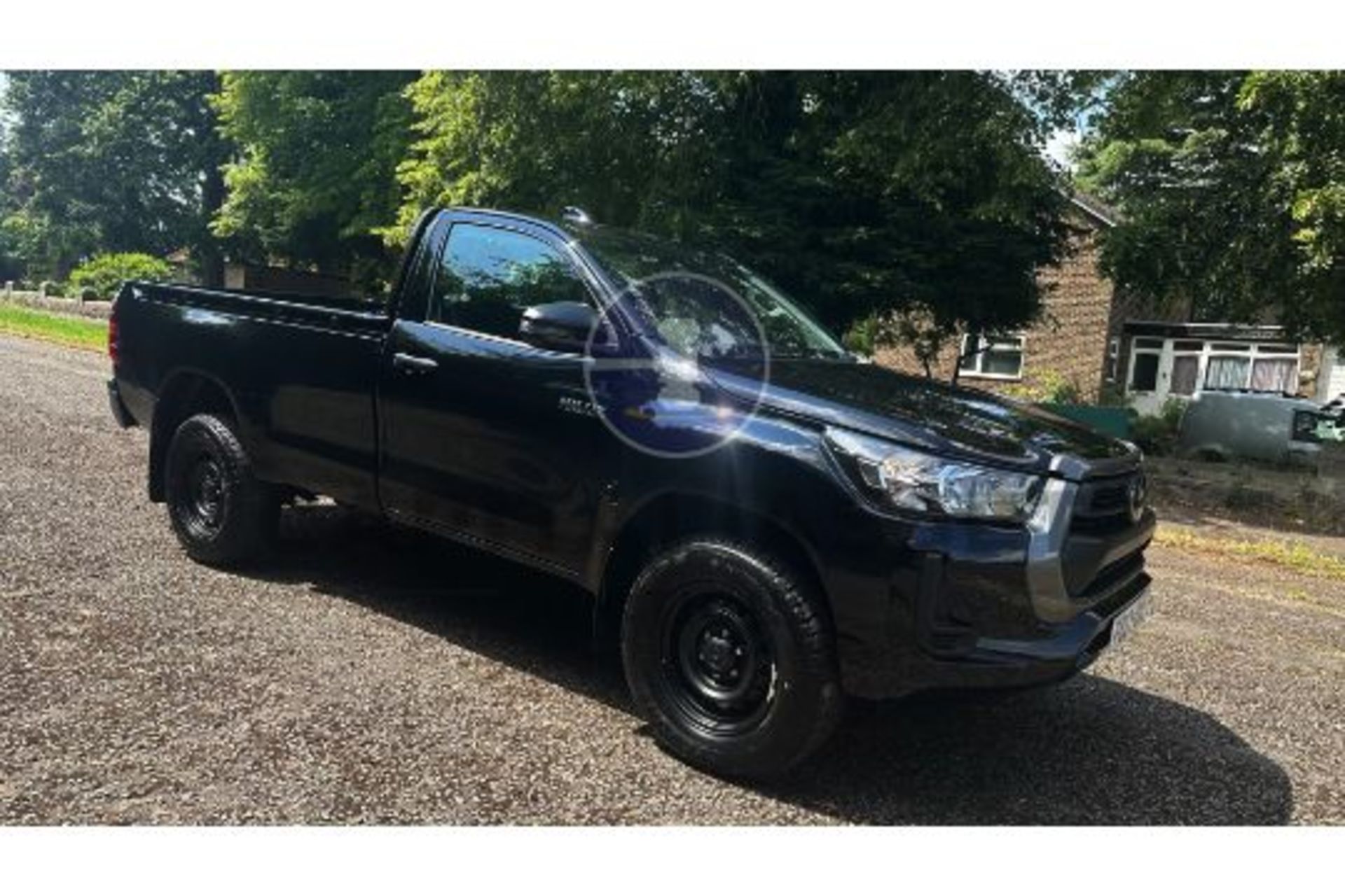 TOYOTA HILUX 2.4D-4D SINGLE CAB 4X4 PICK UP TRUCK - BLACK MODEL - 23 REG WITH DELIVERY MILES - WOW!! - Image 3 of 38