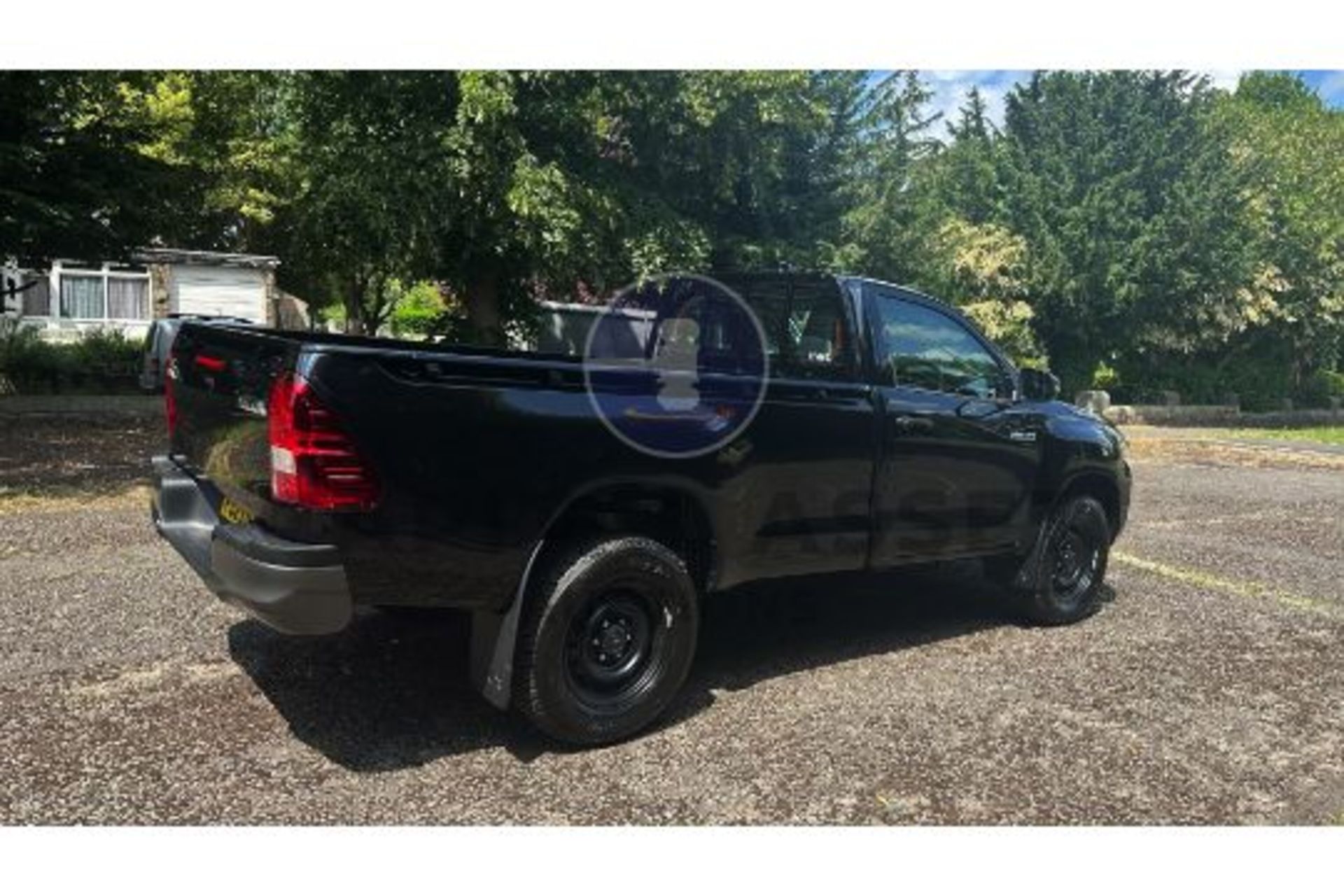 TOYOTA HILUX 2.4D-4D SINGLE CAB 4X4 PICK UP TRUCK - BLACK MODEL - 23 REG WITH DELIVERY MILES - WOW!! - Image 12 of 38
