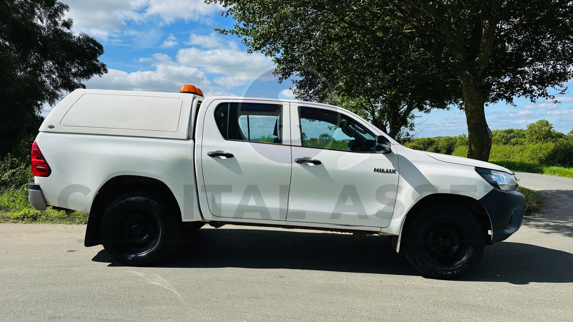 (ON SALE) TOYOTA HILUX *DOUBLE CAB PICK-UP* (2018 - EURO 6) 2.4 D-4D - AUTO STOP/START *AIR CON* - Image 14 of 41