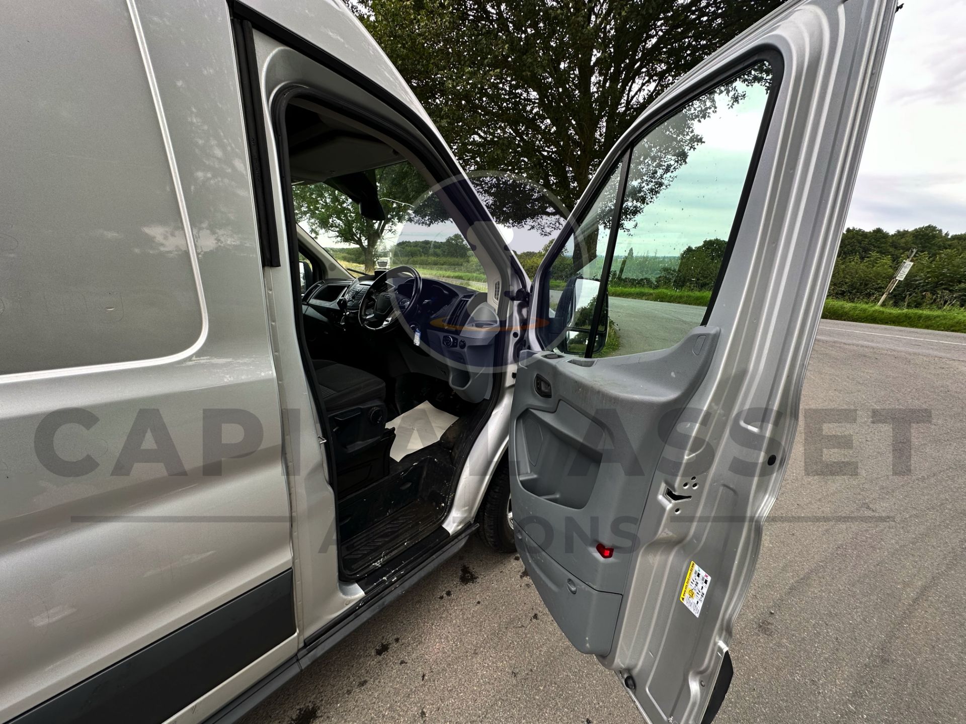 (ON SALE)FORD TRANSIT 130 T350 *LWB PANEL VAN* (2019 MODEL) 2.0 TDCI - 6 SPEED *EURO 6* - Image 11 of 17