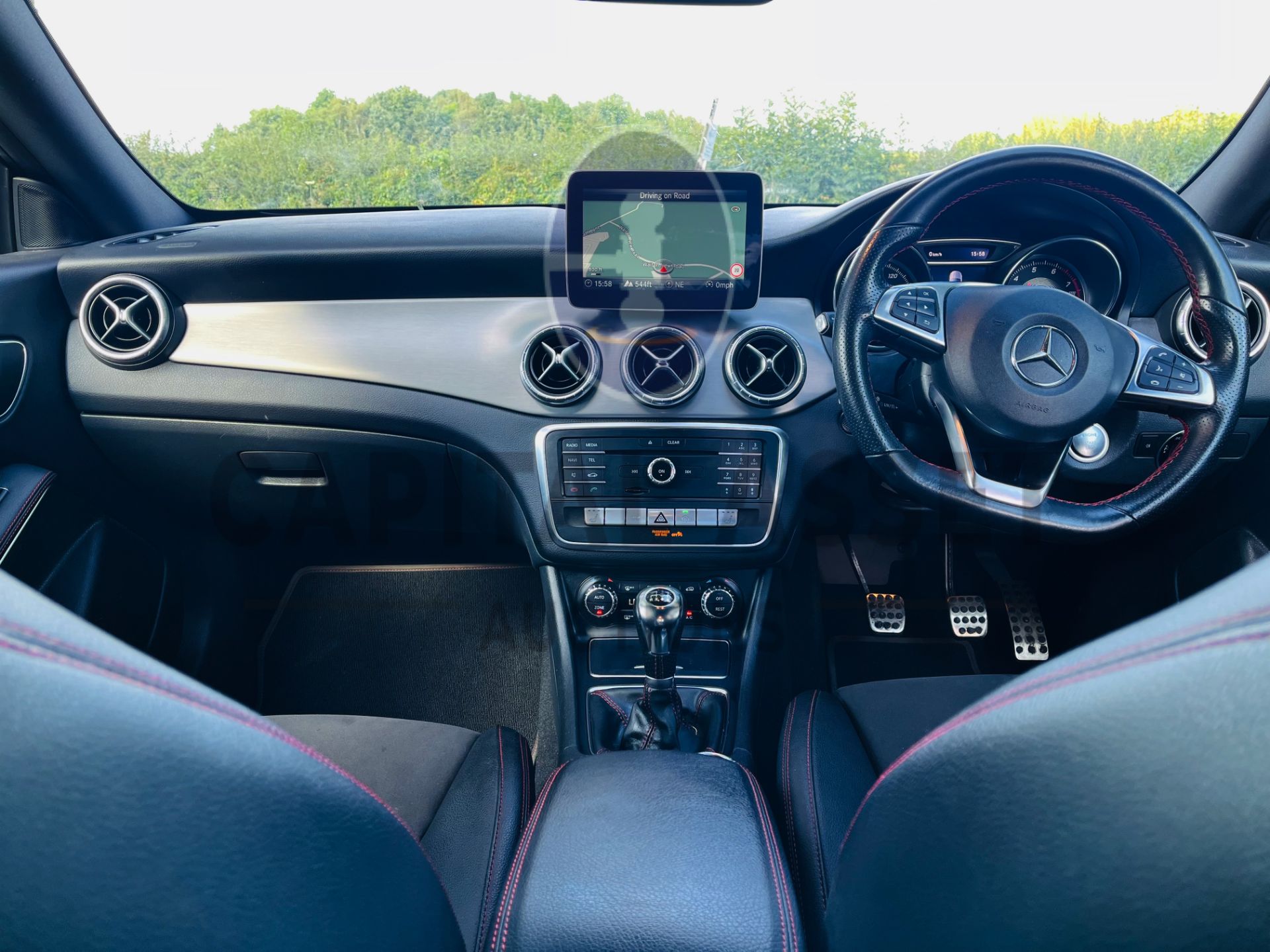 MERCEDES CLA 200 "AMG-LINE" NIGHT EDITION (2019 YEAR) 1 OWNER FSH - HUGE SPEC - SAT NAV -REAR CAMERA - Image 17 of 37