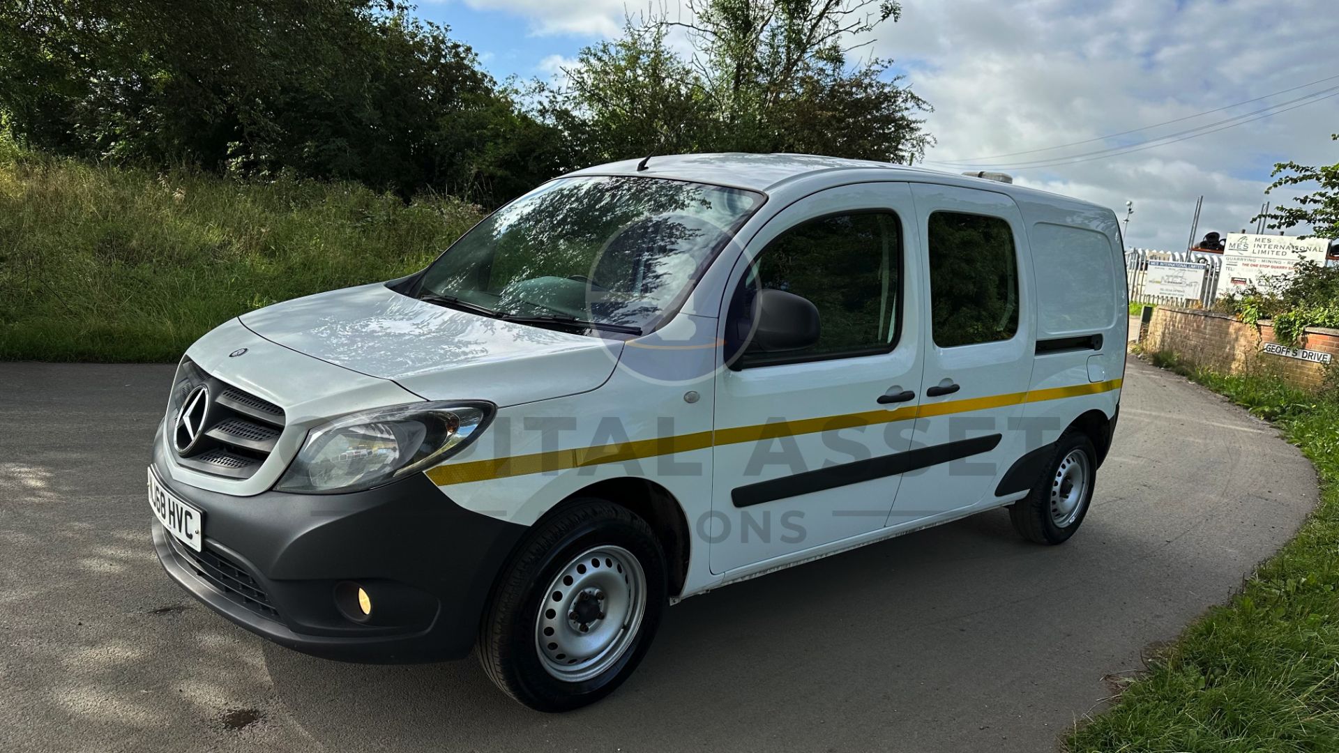 MERCEDES-BENZ CITAN 109 CDI *XLWB - 5 SEATER CREW VAN* (2019 - EURO 6) AUTO-STOP/START (1 OWNER) - Image 6 of 40