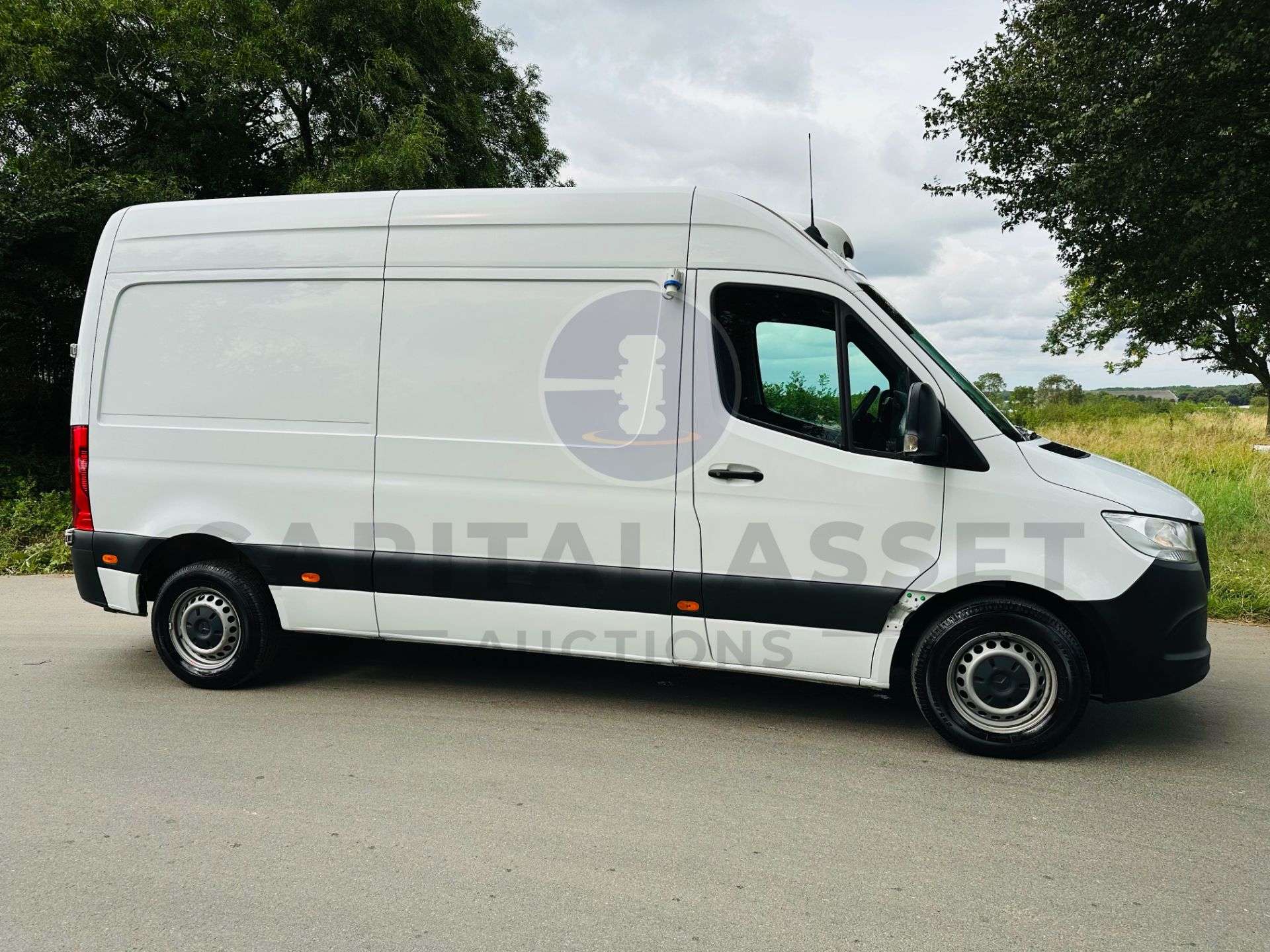 (ON SALE) MERCEDES SPRINTER 314CDI "AUTO" FRIDGE / FREEZER WITH STANDBY(2021 MODEL) -ONLY 79K MILES - Image 2 of 38