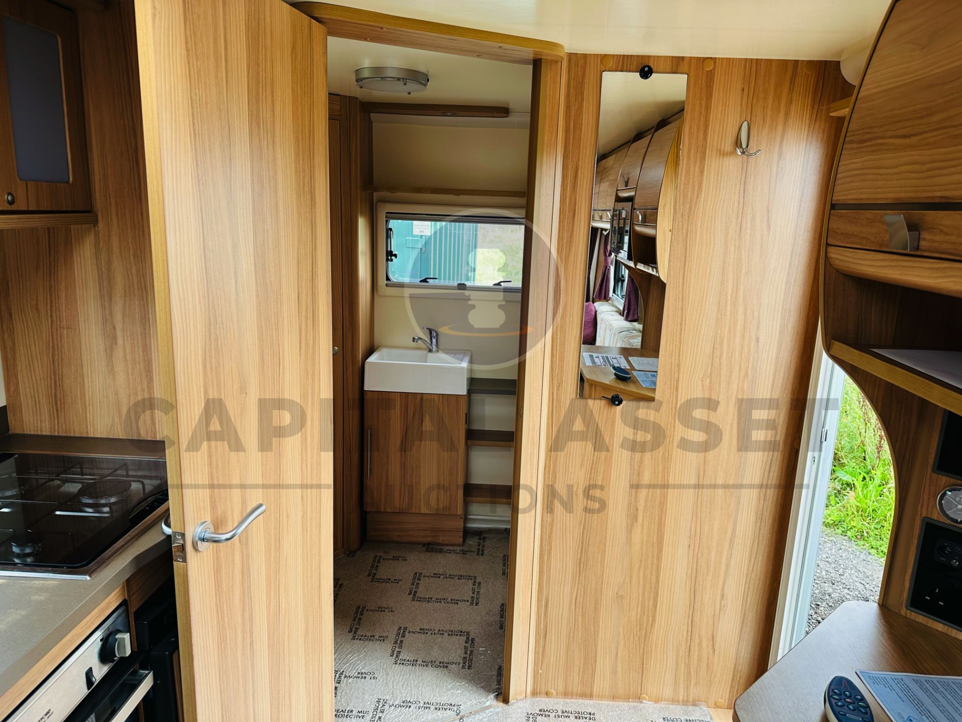 (ON SALE) BAILEY PEGASUS GENOA SERIES 2 - 2 BERTH TOURING CARAVAN (2012 REG) - NO VAT!!! (SAVE 20%) - Image 29 of 34