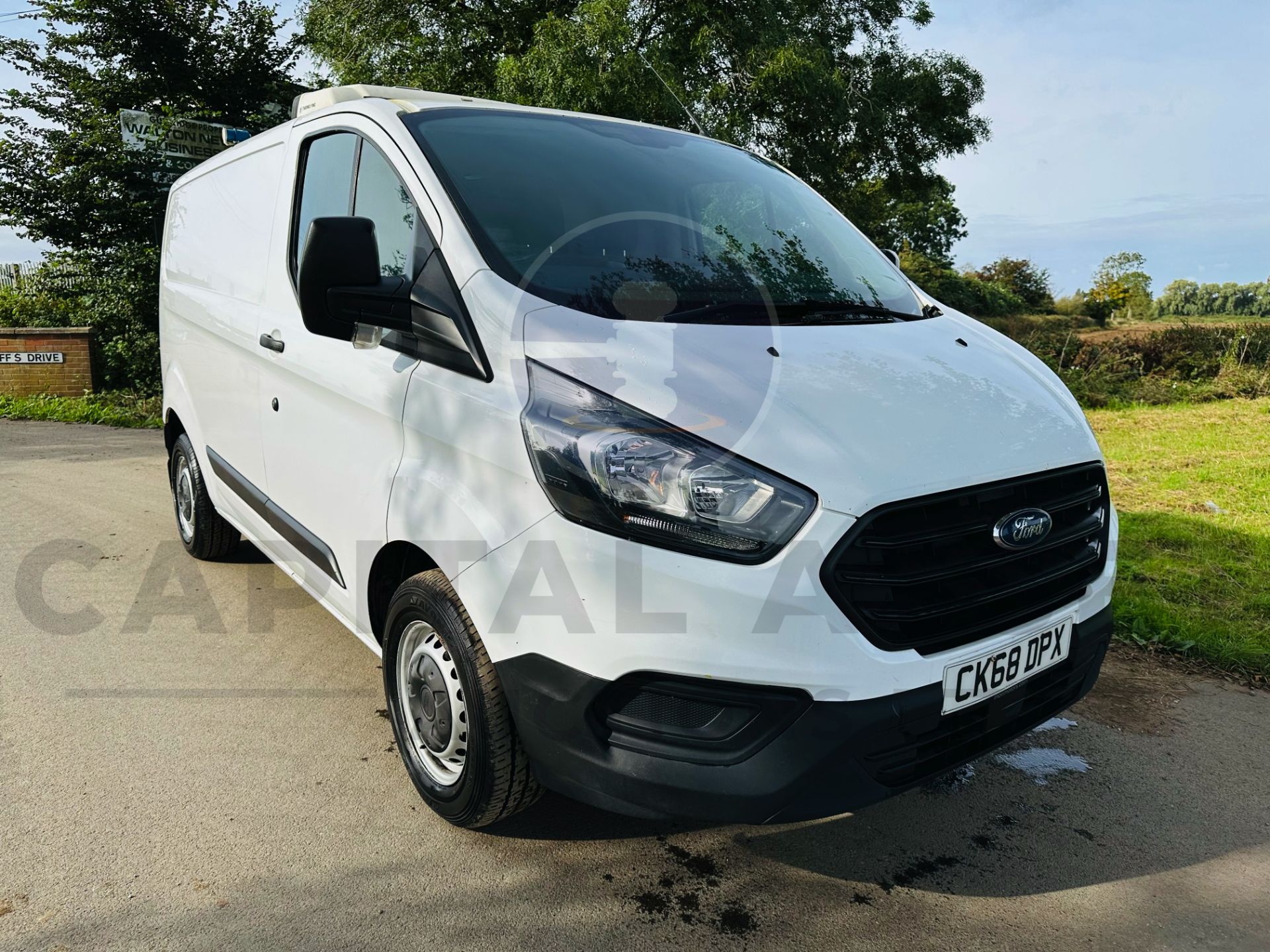 FORD TRANSIT CUSTOM *REFRIGERATED PANEL VAN* (2019 - EURO 6) 2.0 TDCI - 6 SPEED (1 OWNER FROM NEW) - Image 2 of 31
