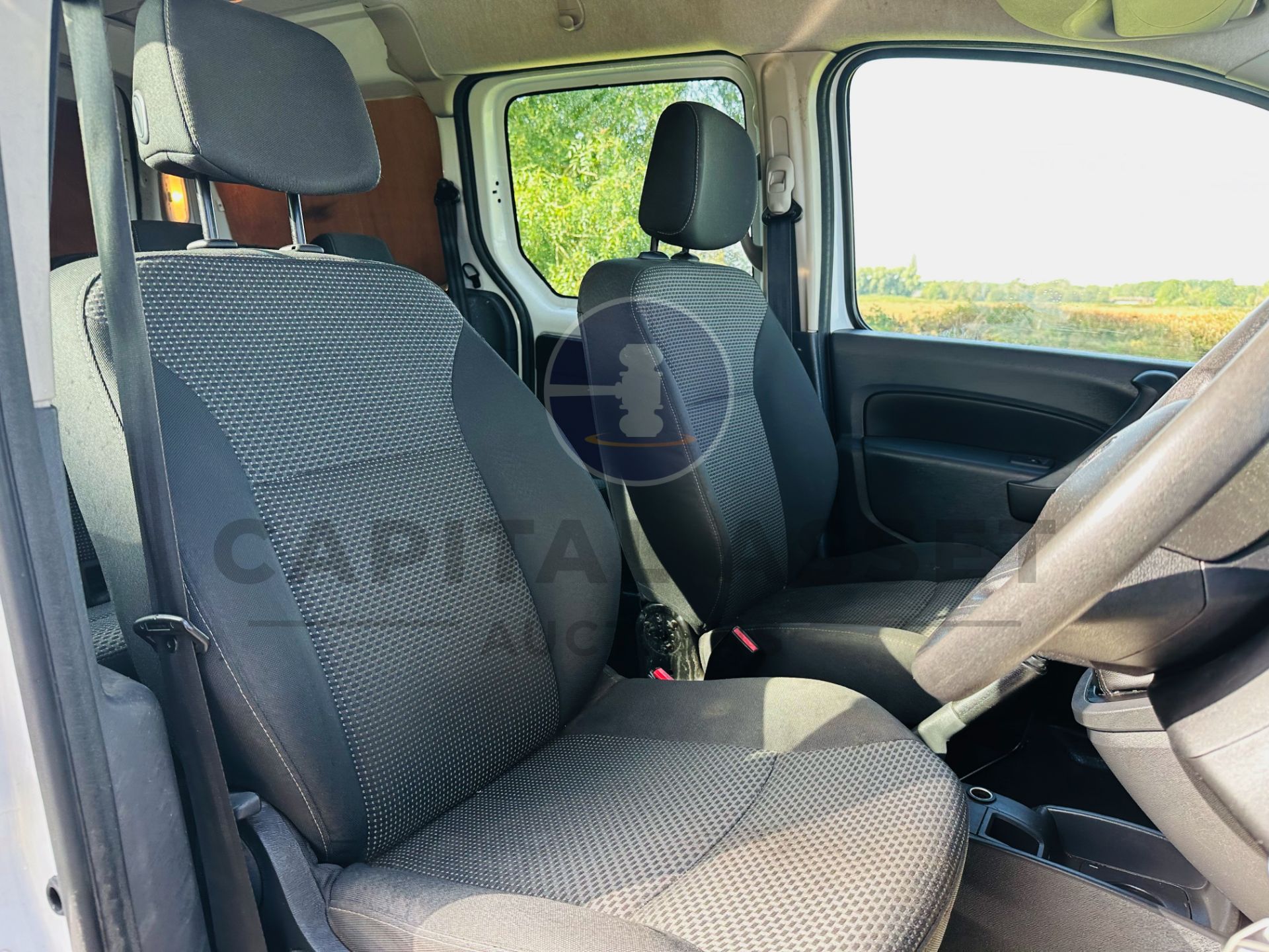 (On Sale) MERCEDES-BENZ CITAN 109 CDI *XLWB - 5 SEATER CREW VAN* (67 REG - EURO 6) AUTO - STOP/START - Image 25 of 34