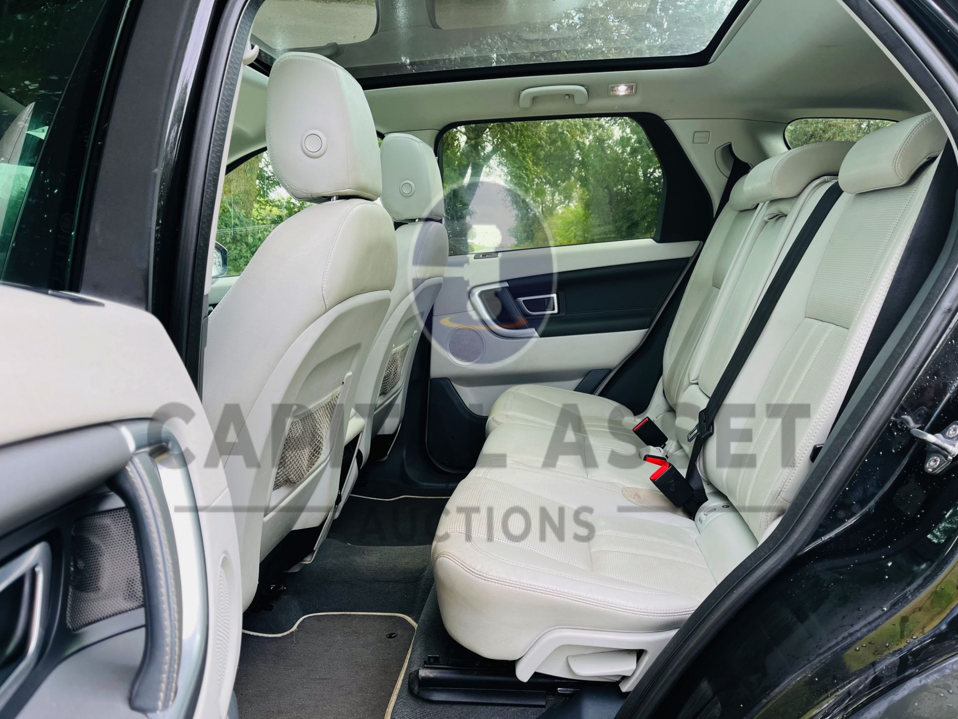 (ON SALE) LAND ROVER DISCOVERY SPORT SD4 "HSE BLACK " AUTO (15 REG) FSH (7 SEATER) 190 BHP -PAN ROOF - Image 39 of 39