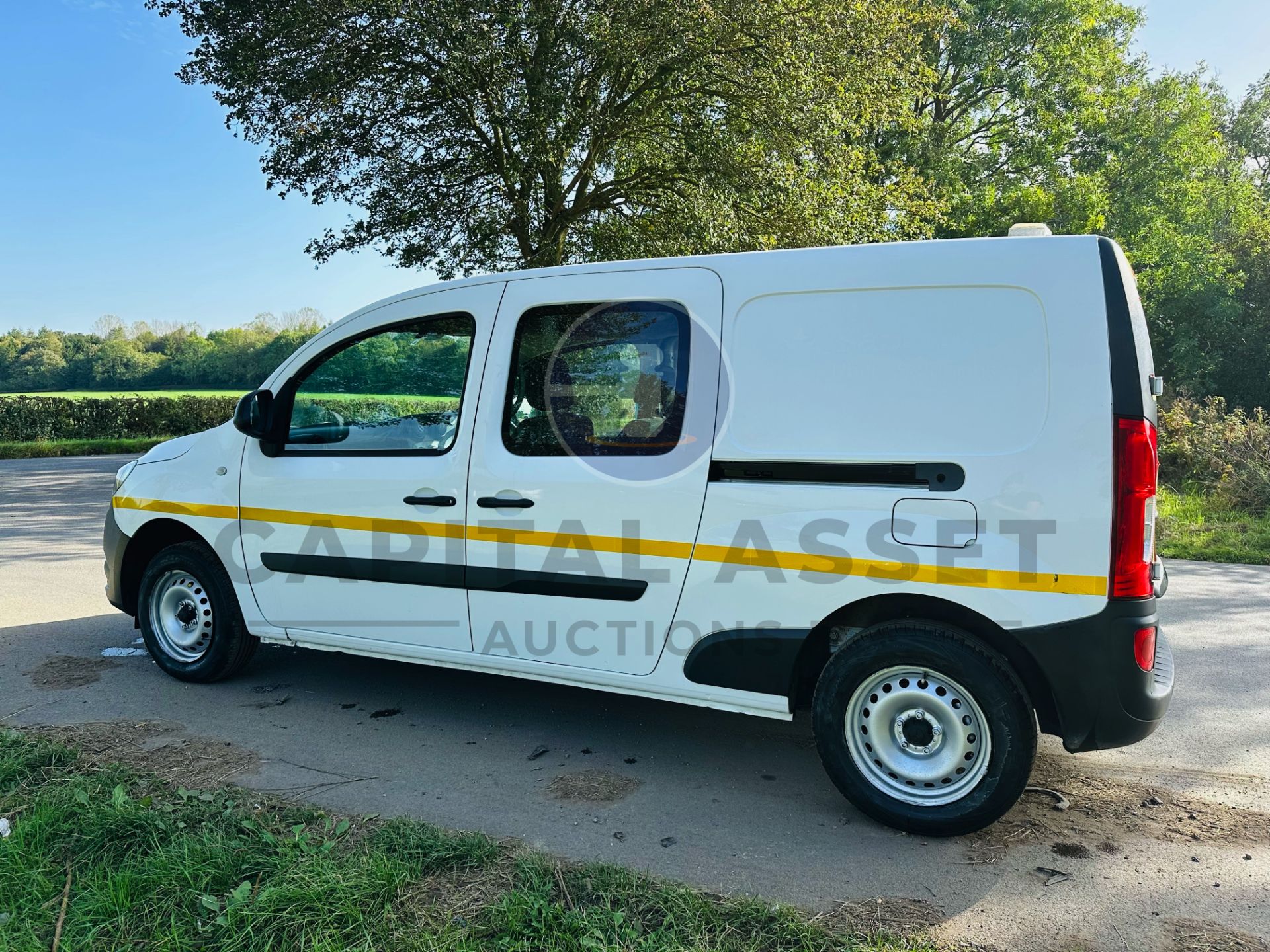 (On Sale) MERCEDES-BENZ CITAN 109 CDI *XLWB - 5 SEATER CREW VAN* (67 REG - EURO 6) AUTO - STOP/START - Image 4 of 34