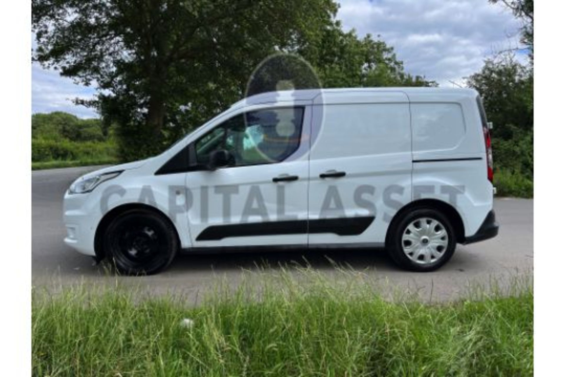 (ON SALE) FORD TRANSIT CONNECT 1.5TDCI “TREND” 19 REG - NEW SHAPE - 1 OWNER - EURO 6 - ELEC PACK - Image 5 of 20