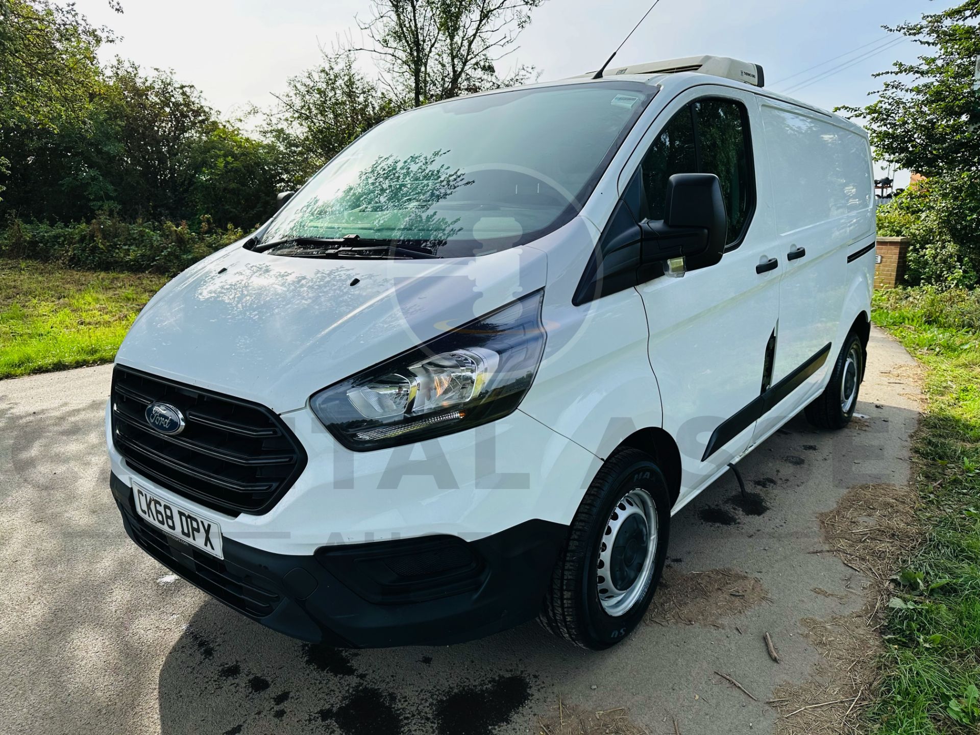 FORD TRANSIT CUSTOM *REFRIGERATED PANEL VAN* (2019 - EURO 6) 2.0 TDCI - 6 SPEED (1 OWNER FROM NEW) - Image 4 of 31