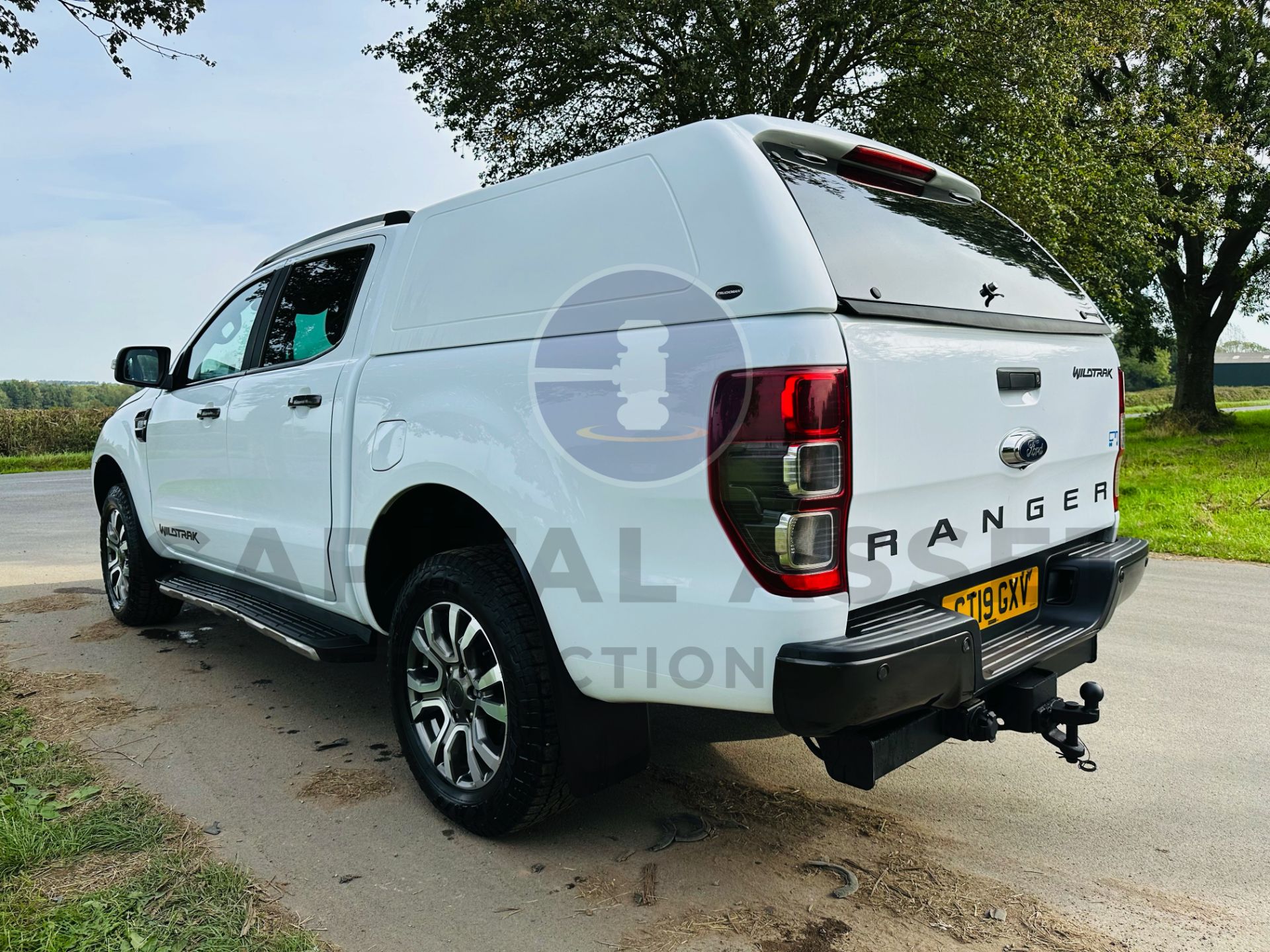 (ON SALE) FORD RANGER "WILDTRAK" 3.2TDCI (200) AUTO-START/STOP - D/CAB - 19 REG - 1 OWNER - LEATHER - Image 11 of 39
