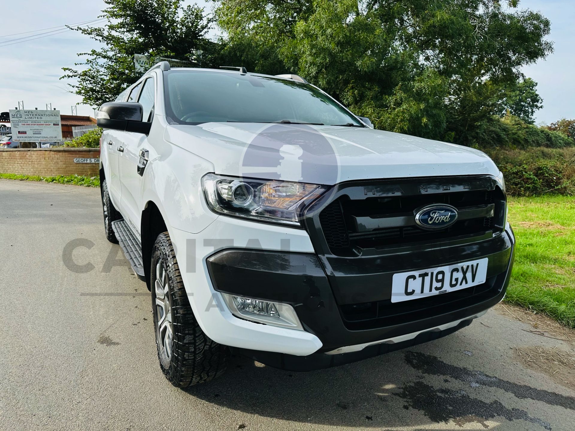 (ON SALE) FORD RANGER "WILDTRAK" 3.2TDCI (200) AUTO-START/STOP - D/CAB - 19 REG - 1 OWNER - LEATHER - Image 3 of 39