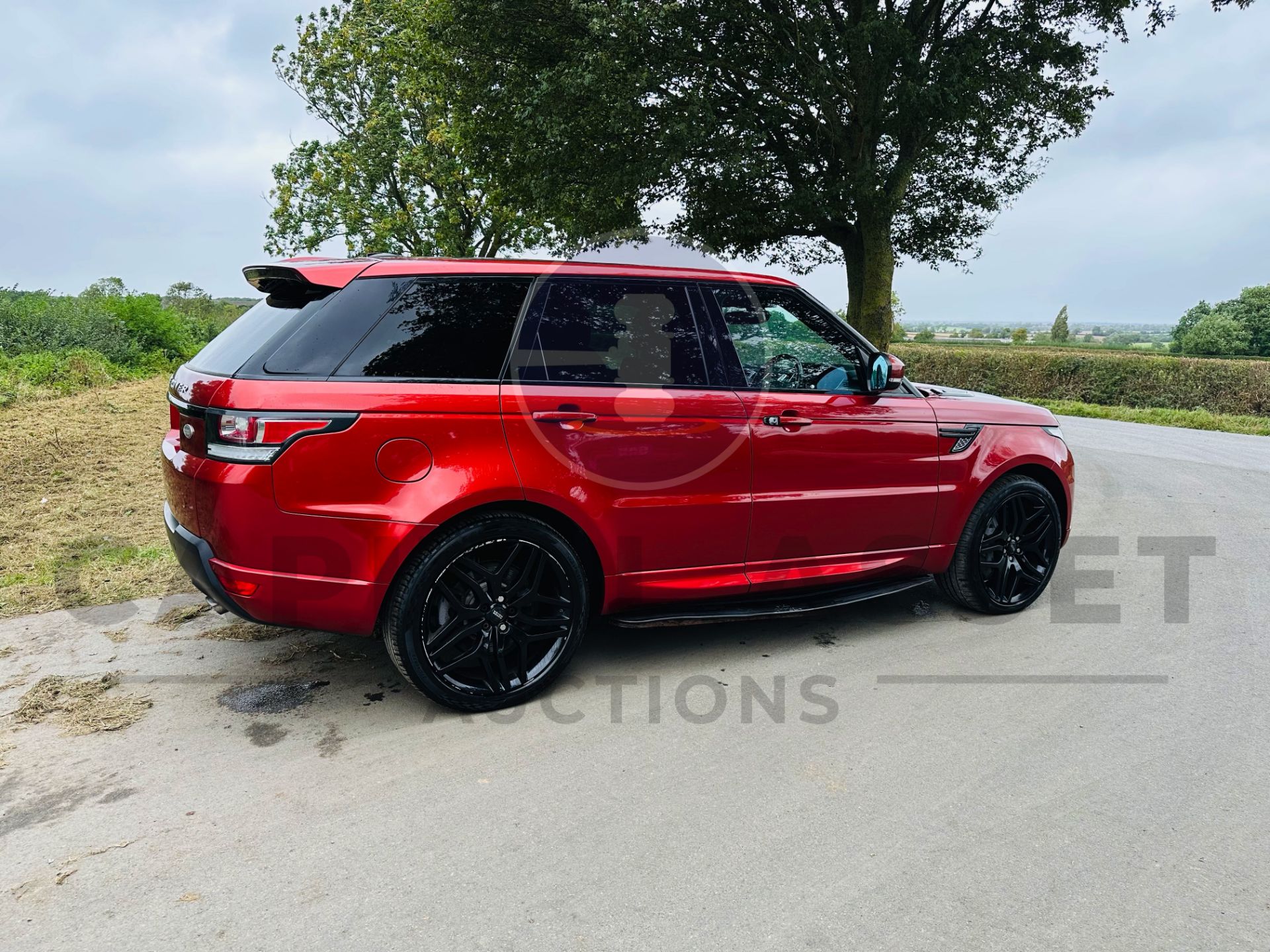 (On Sale) RANGE ROVER SPORT *HSE EDTION* 7 SEATER SUV (2014) 3.0 SDV6 - 8 SPEED AUTOMATIC (NO VAT) - Image 10 of 35