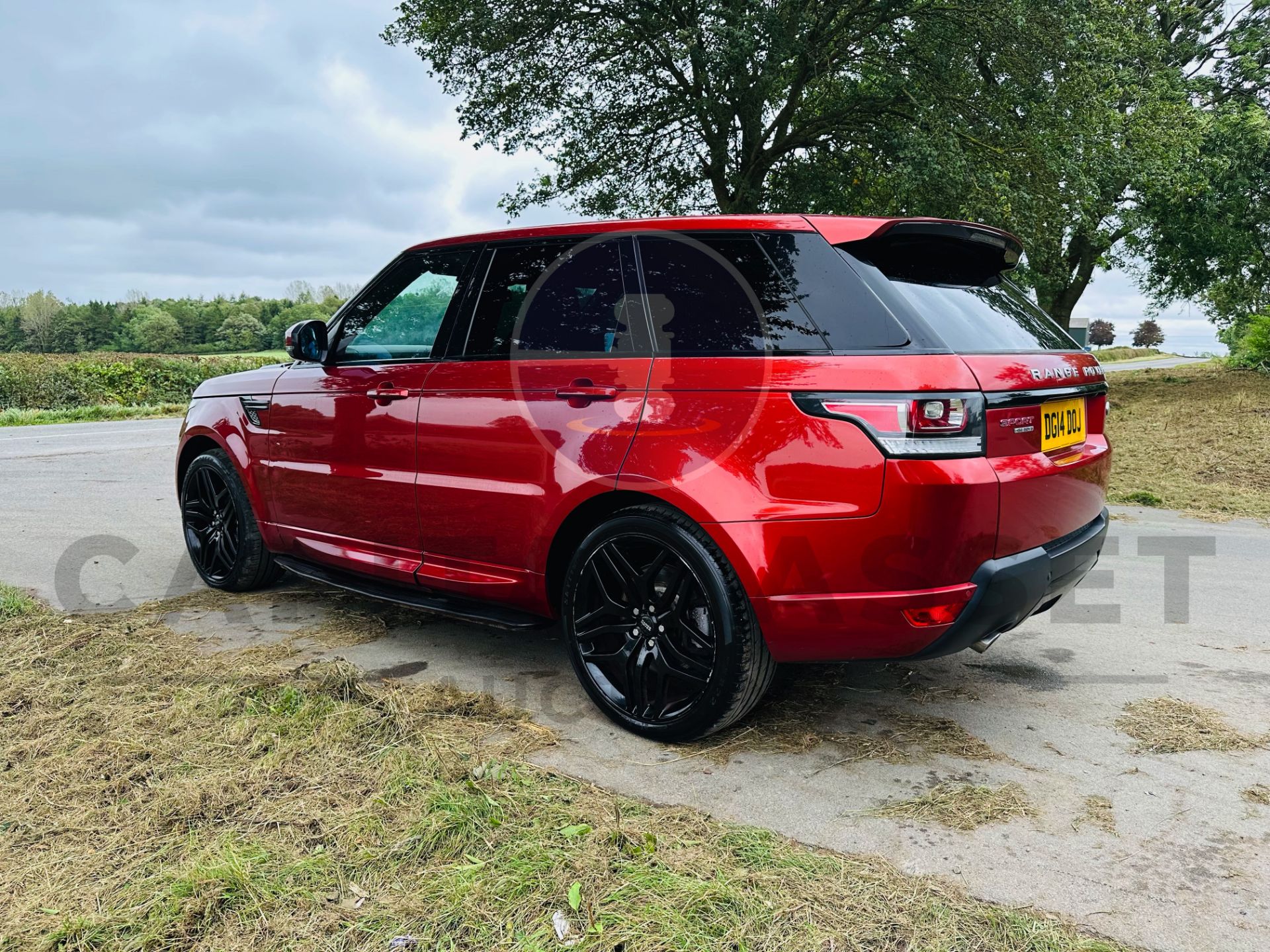 (On Sale) RANGE ROVER SPORT *HSE EDTION* 7 SEATER SUV (2014) 3.0 SDV6 - 8 SPEED AUTOMATIC (NO VAT) - Image 7 of 35