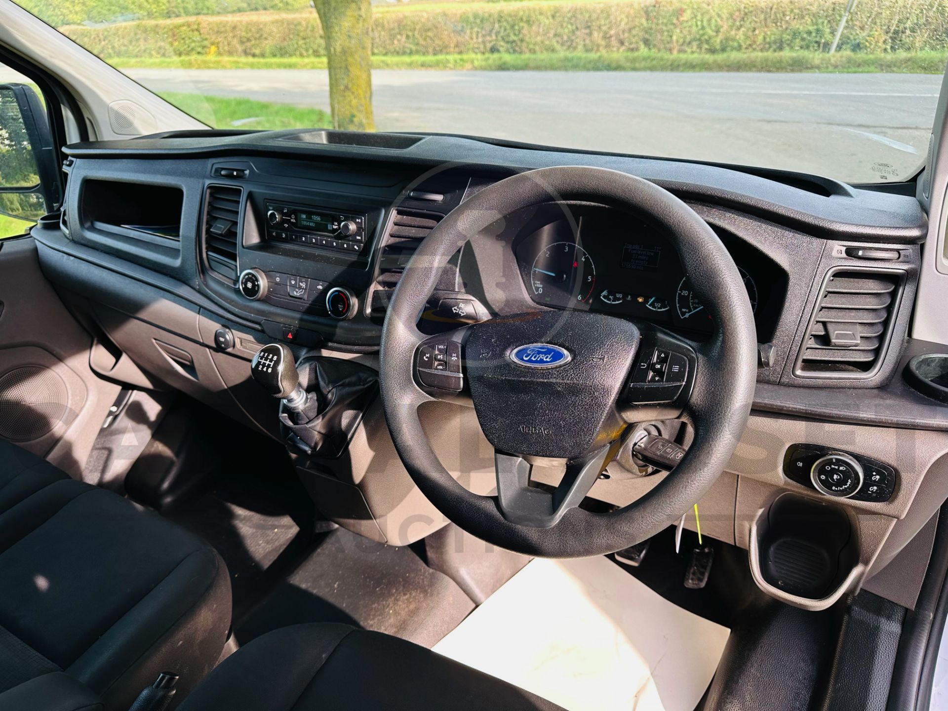 FORD TRANSIT CUSTOM *REFRIGERATED PANEL VAN* (2019 - EURO 6) 2.0 TDCI - 6 SPEED (1 OWNER FROM NEW) - Image 22 of 31