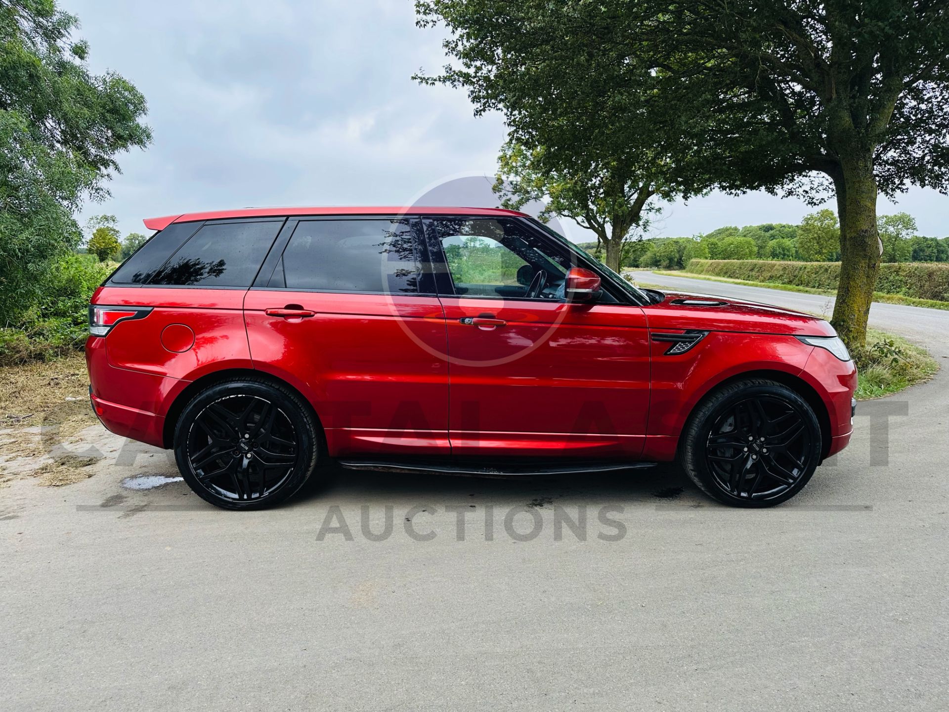 (On Sale) RANGE ROVER SPORT *HSE EDTION* 7 SEATER SUV (2014) 3.0 SDV6 - 8 SPEED AUTOMATIC (NO VAT) - Image 11 of 35