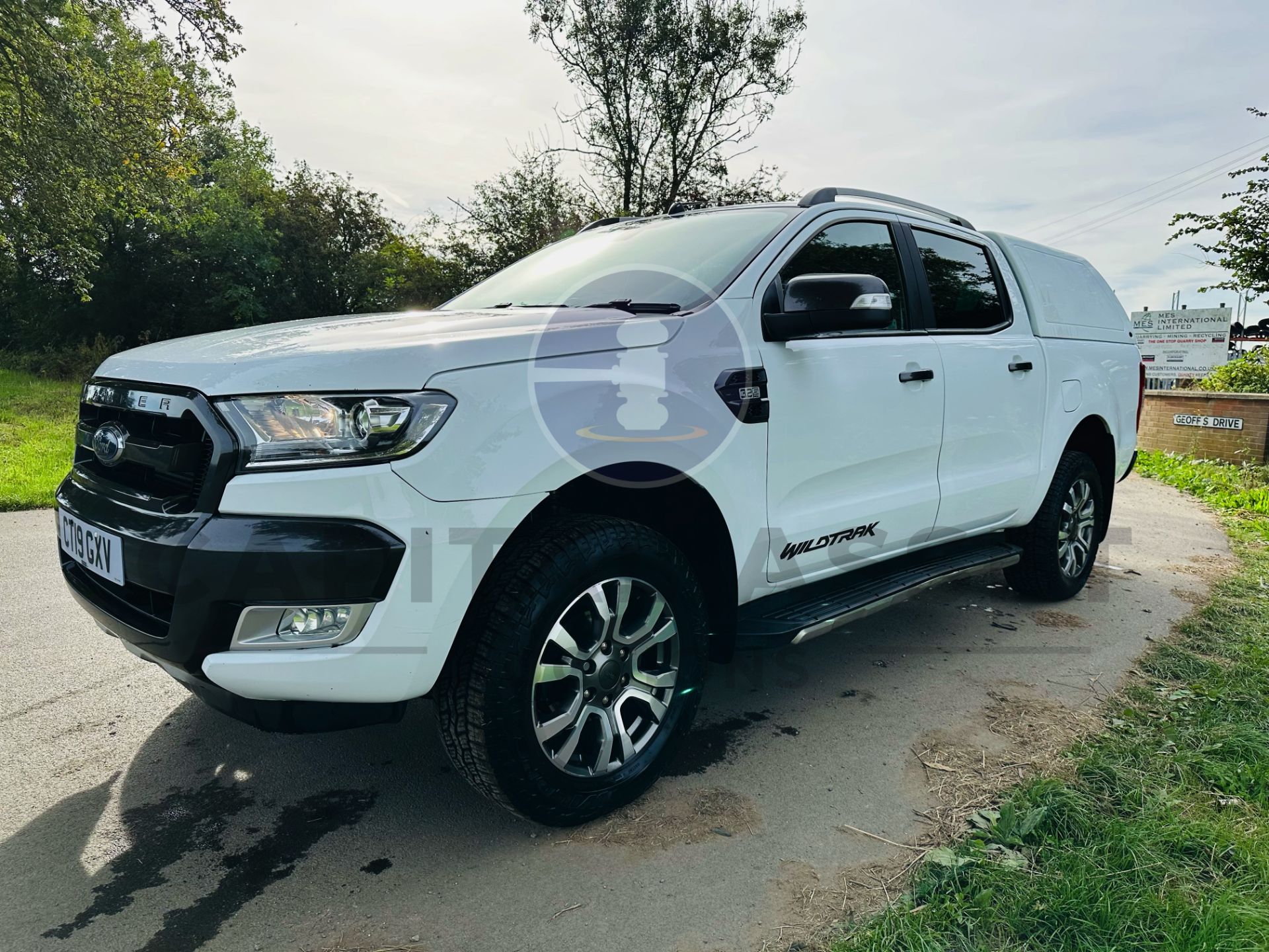 (ON SALE) FORD RANGER "WILDTRAK" 3.2TDCI (200) AUTO-START/STOP - D/CAB - 19 REG - 1 OWNER - LEATHER - Image 6 of 39