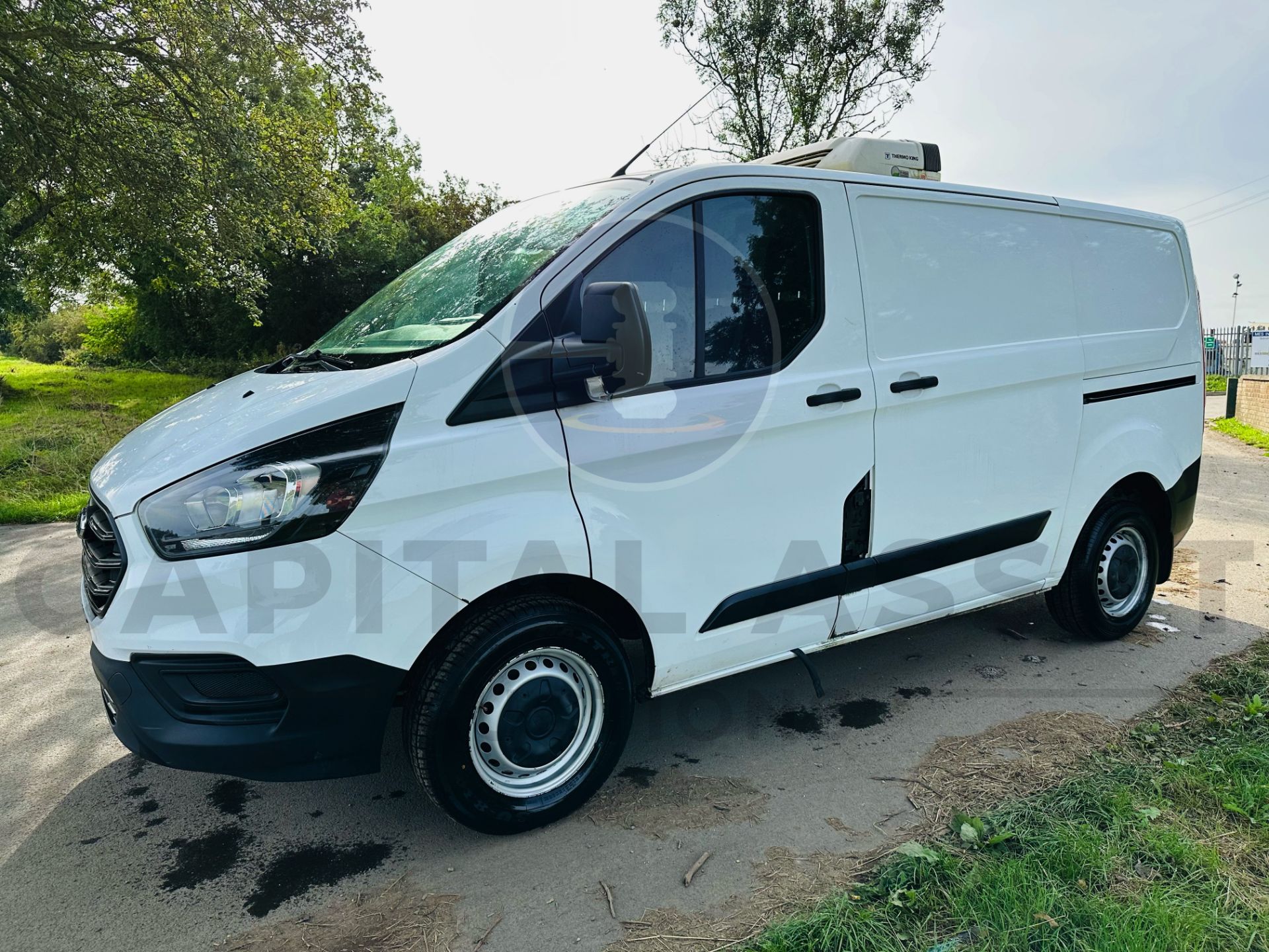 FORD TRANSIT CUSTOM *REFRIGERATED PANEL VAN* (2019 - EURO 6) 2.0 TDCI - 6 SPEED (1 OWNER FROM NEW) - Image 5 of 31