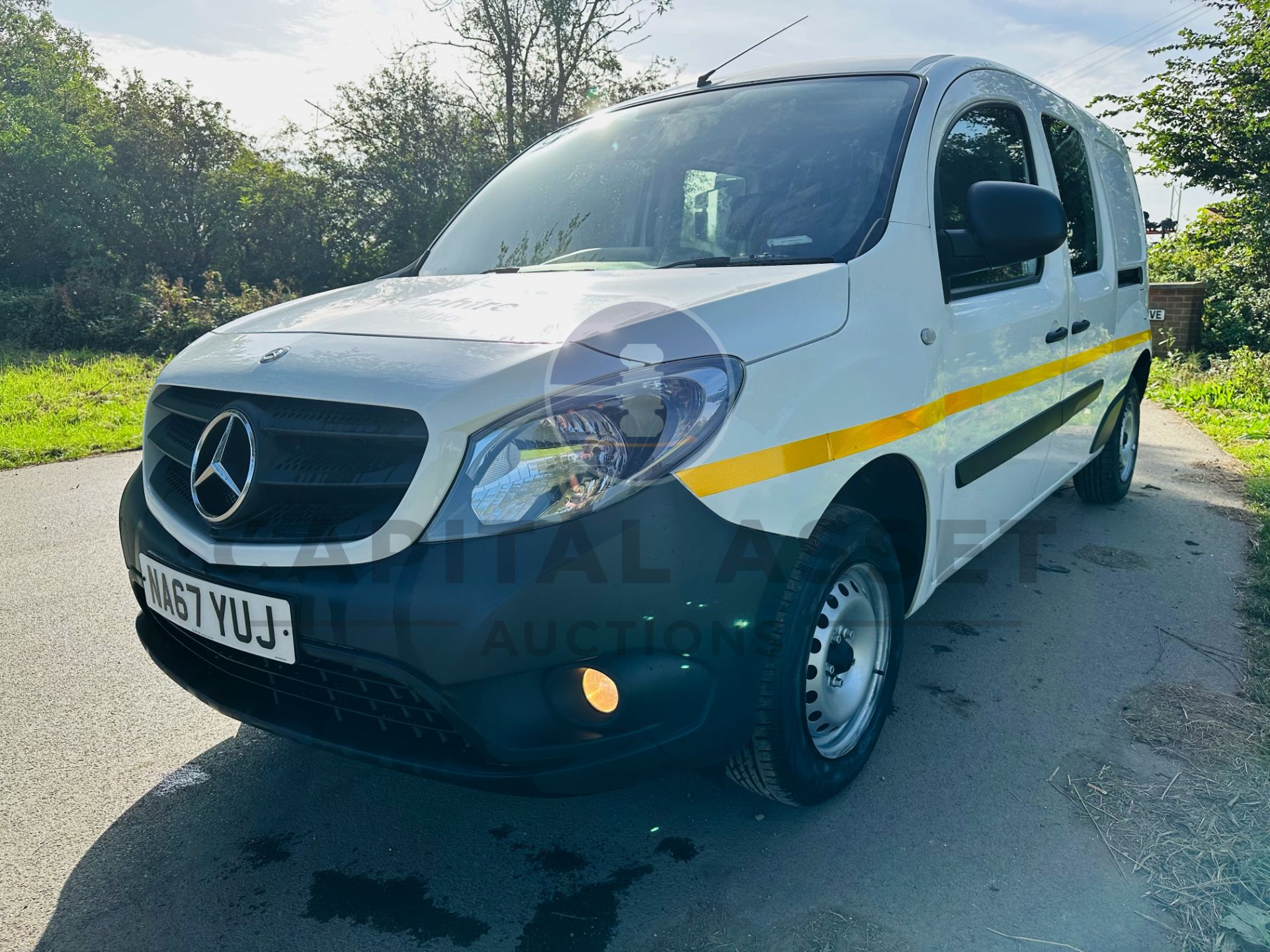 (On Sale) MERCEDES-BENZ CITAN 109 CDI *XLWB - 5 SEATER CREW VAN* (67 REG - EURO 6) AUTO - STOP/START - Image 2 of 34