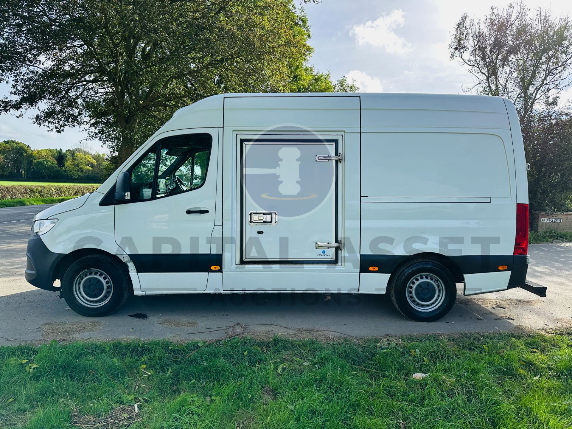 MERCEDES-BENZ SPRINTER 314 CDI *MWB - REFRIGERATED VAN* (2019 - FACELIFT MODEL) *OVERNIGHT STANDBY* - Image 8 of 44