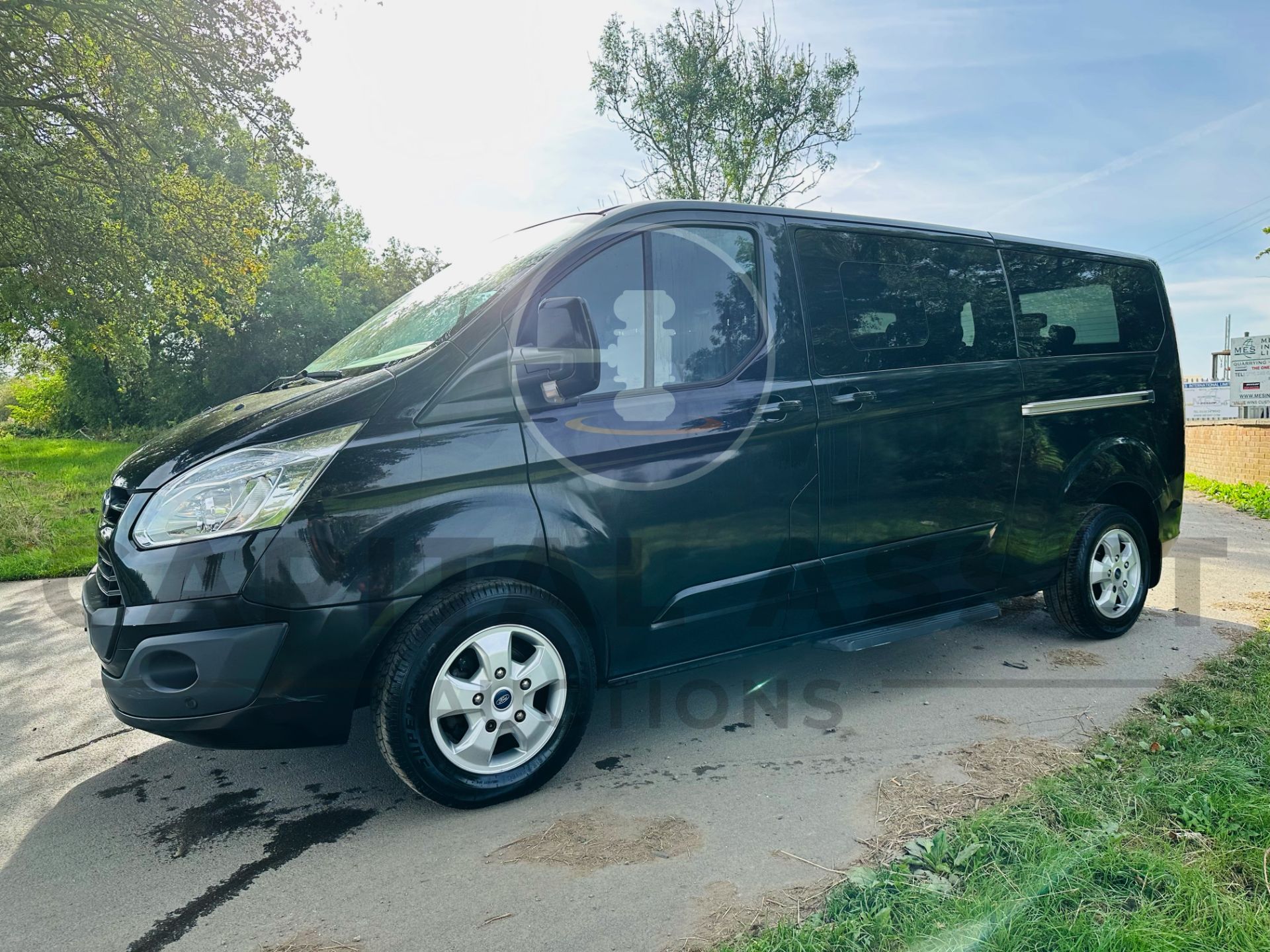 (On Sale) FORD TRANSIT TOURNEO CUSTOM *LWB 9 SEATER BUS* (2018 - EURO 6) 2.0 TDCI - AUTO (1 OWNER) - Image 7 of 42