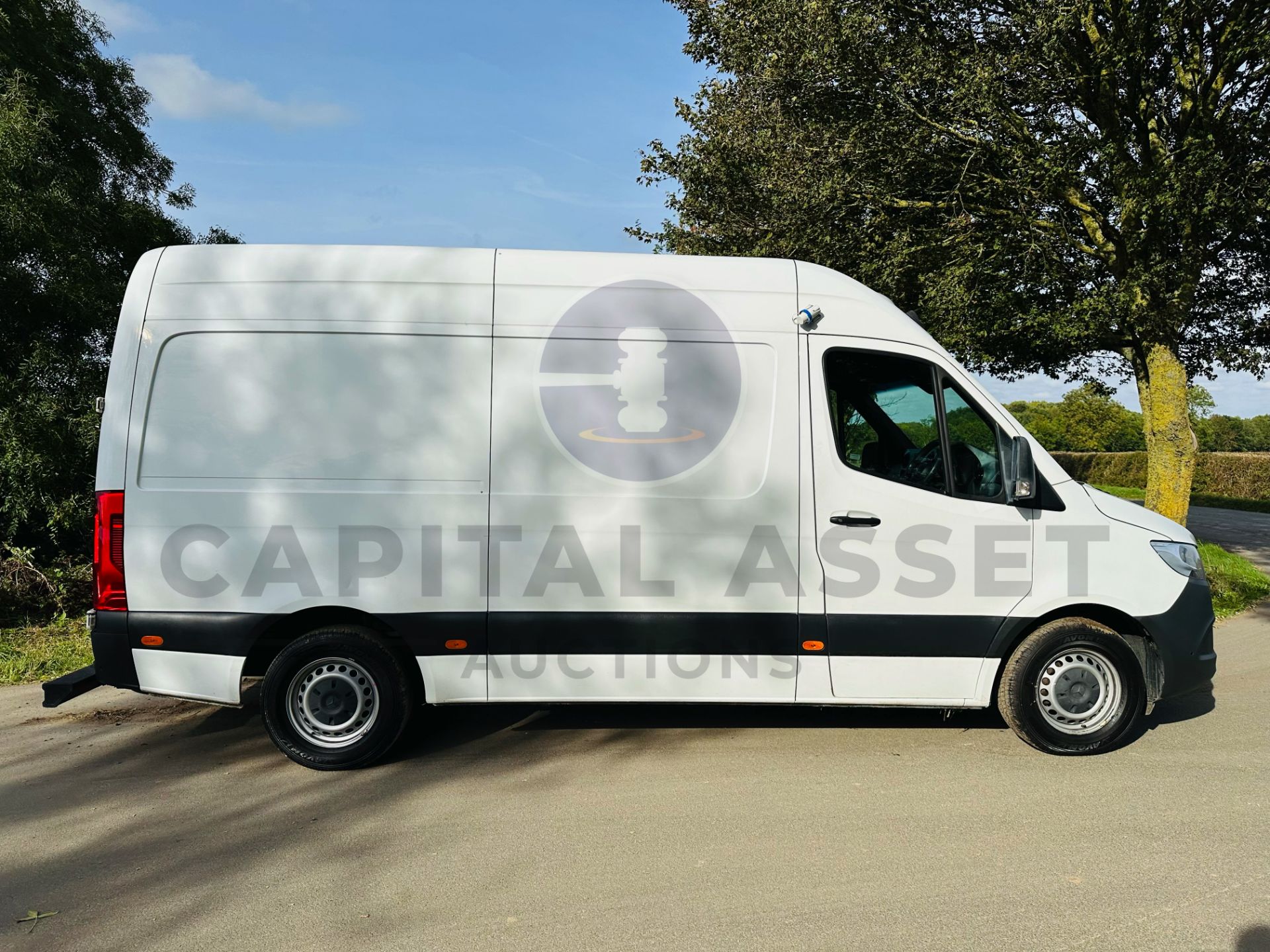 MERCEDES-BENZ SPRINTER 314 CDI *MWB - REFRIGERATED VAN* (2019 - FACELIFT MODEL) *OVERNIGHT STANDBY* - Image 19 of 44