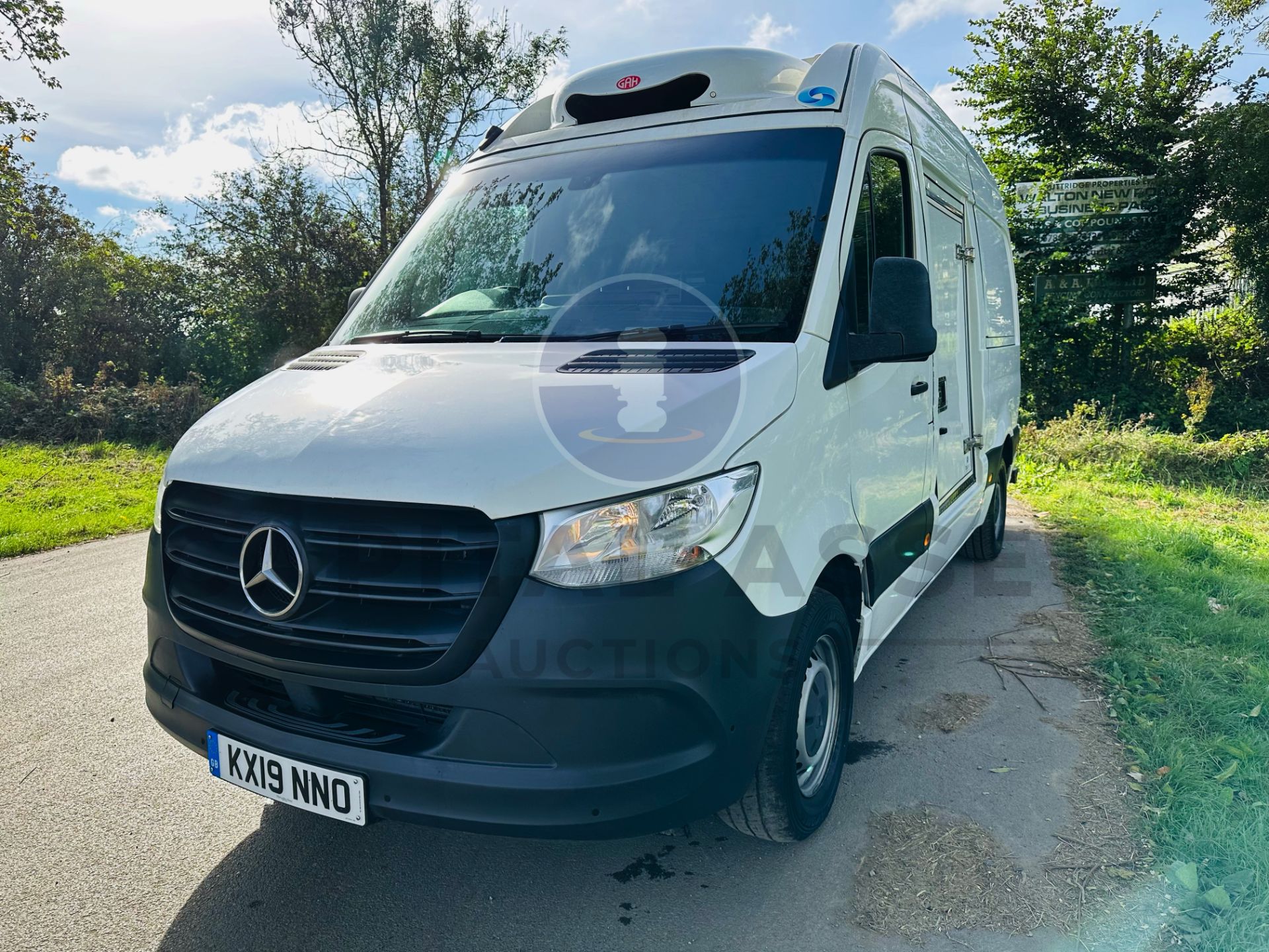 MERCEDES-BENZ SPRINTER 314 CDI *MWB - REFRIGERATED VAN* (2019 - FACELIFT MODEL) *OVERNIGHT STANDBY* - Image 5 of 44