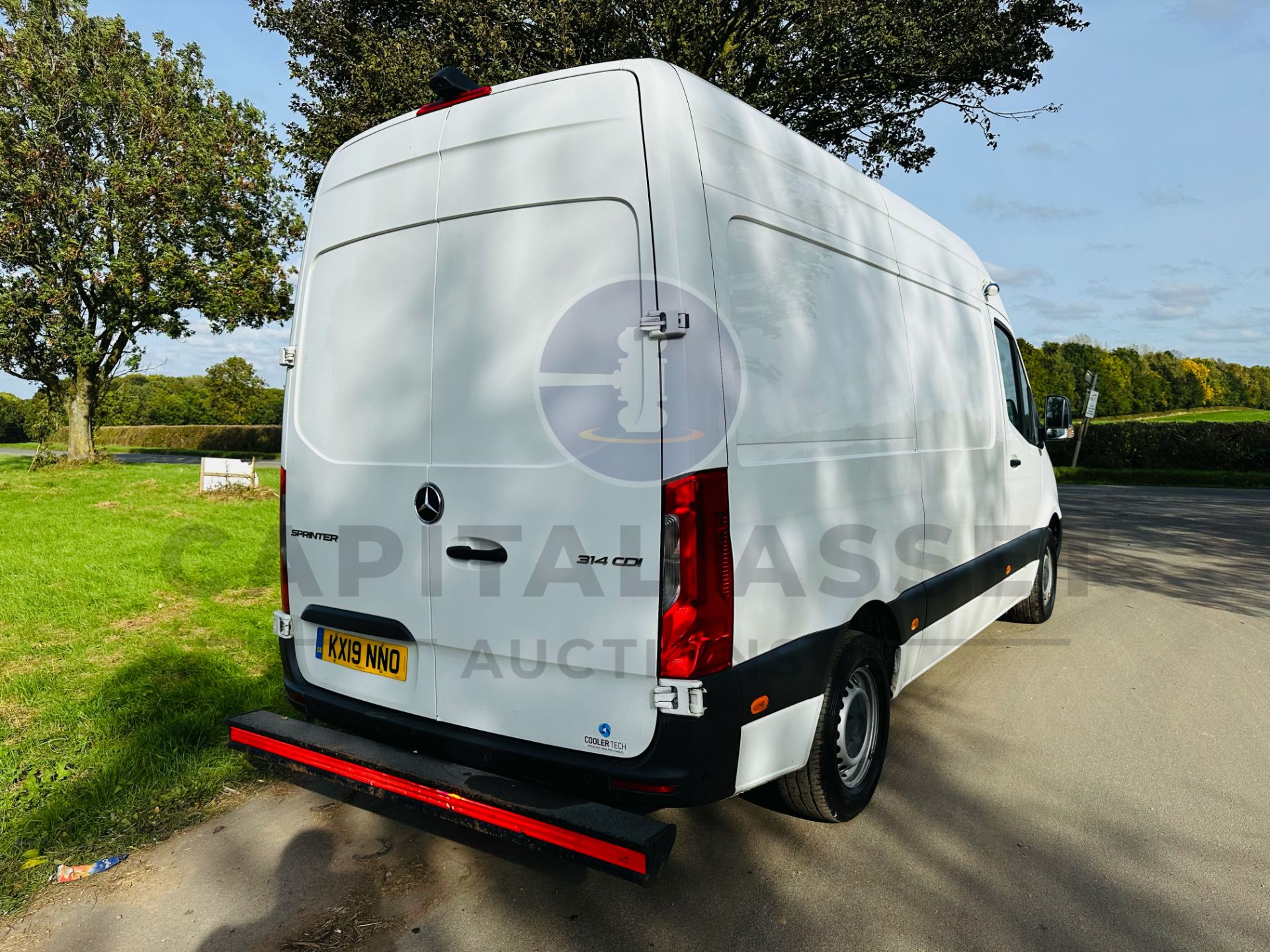 MERCEDES-BENZ SPRINTER 314 CDI *MWB - REFRIGERATED VAN* (2019 - FACELIFT MODEL) *OVERNIGHT STANDBY* - Image 16 of 44