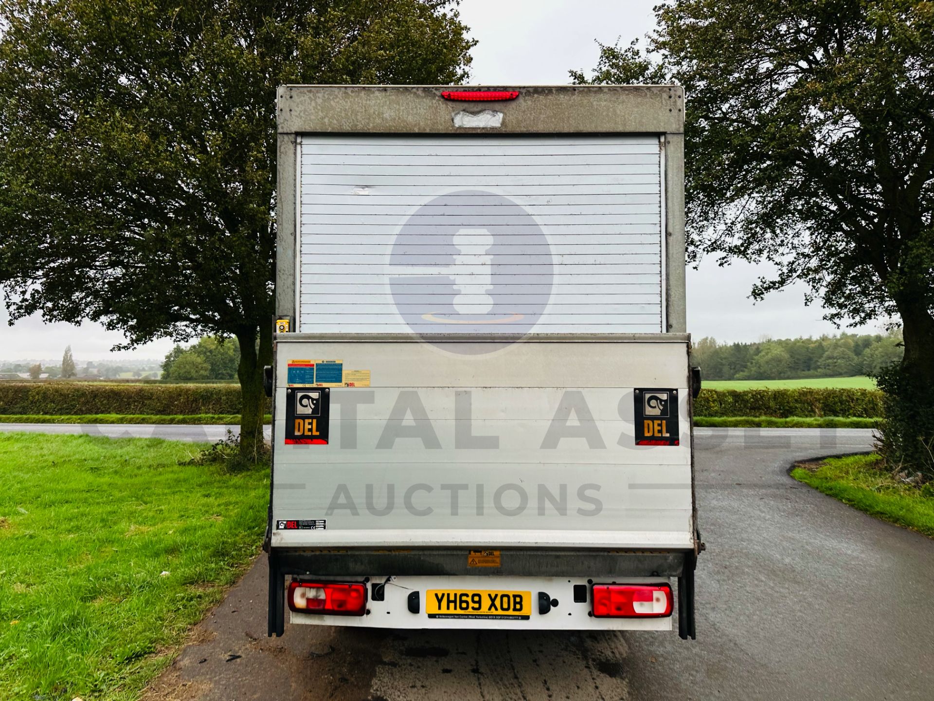 (On Sale) VOLKSWAGEN CRAFTER CR35 *LWB - CURTAIN SIDE* (69 REG - EURO 6) 2.0 TDI *EURO 6* (1 OWNER) - Image 9 of 26