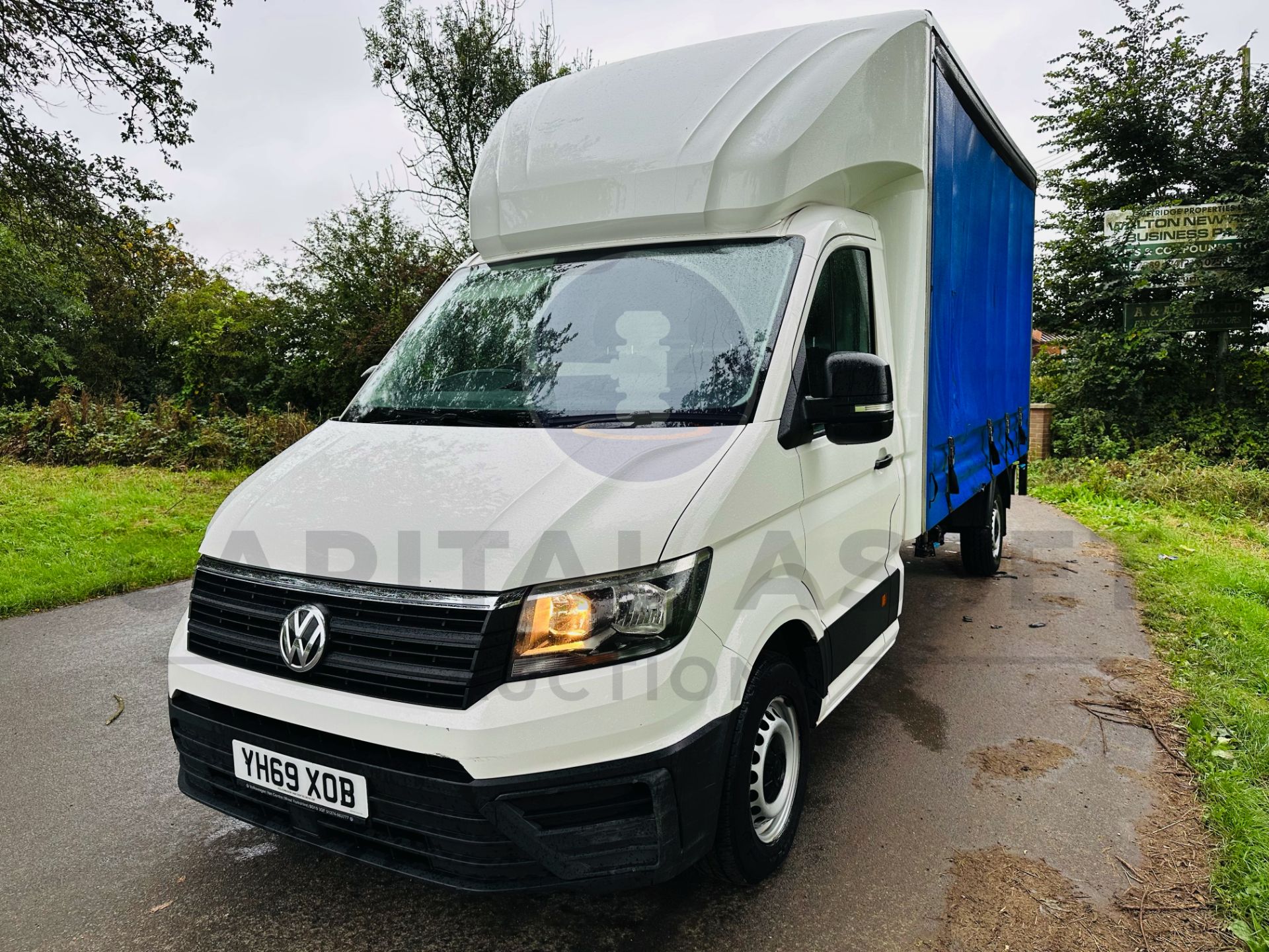 (On Sale) VOLKSWAGEN CRAFTER CR35 *LWB - CURTAIN SIDE* (69 REG - EURO 6) 2.0 TDI *EURO 6* (1 OWNER) - Image 4 of 26