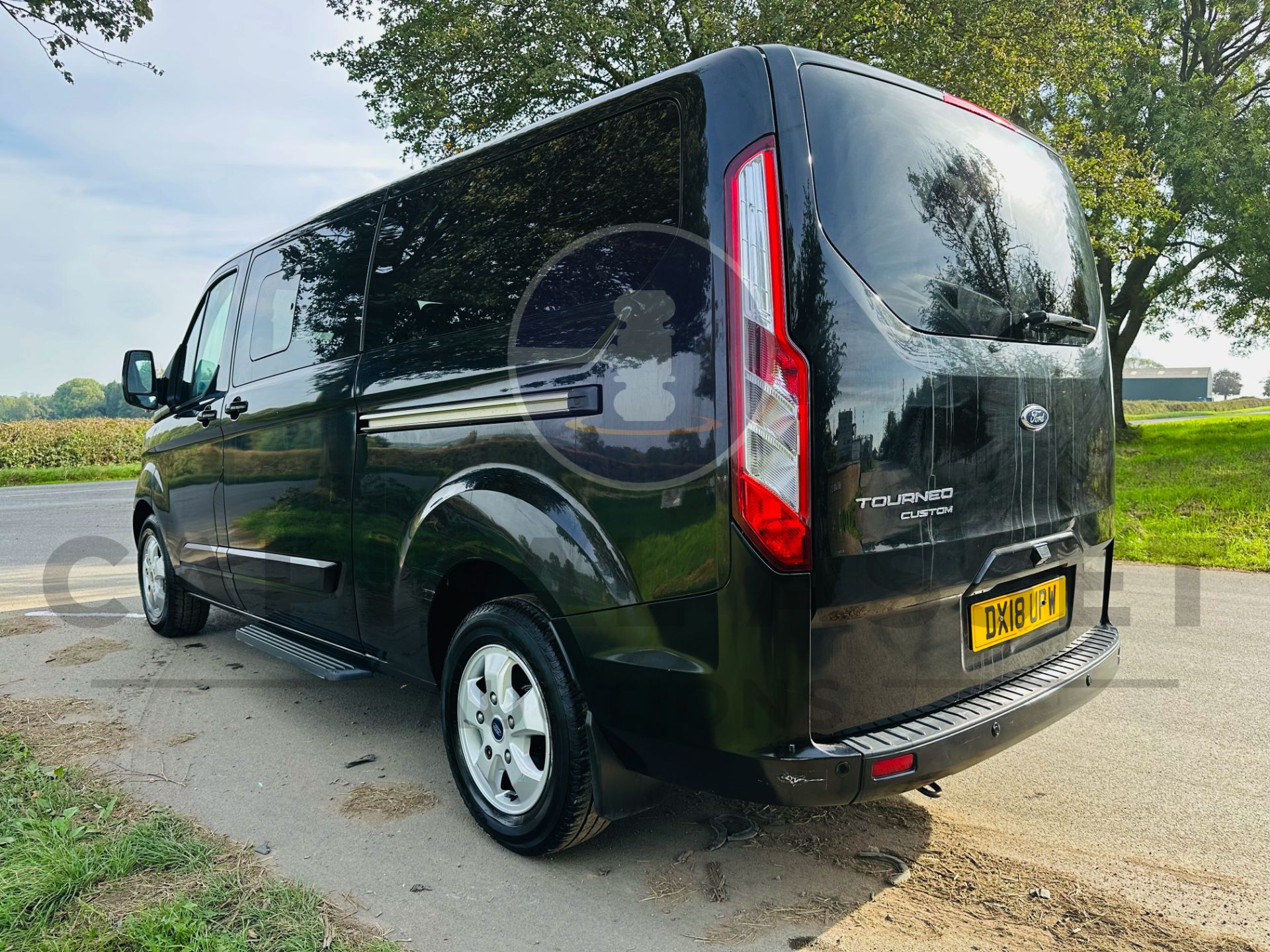 (On Sale) FORD TRANSIT TOURNEO CUSTOM *LWB 9 SEATER BUS* (2018 - EURO 6) 2.0 TDCI - AUTO (1 OWNER) - Image 10 of 42