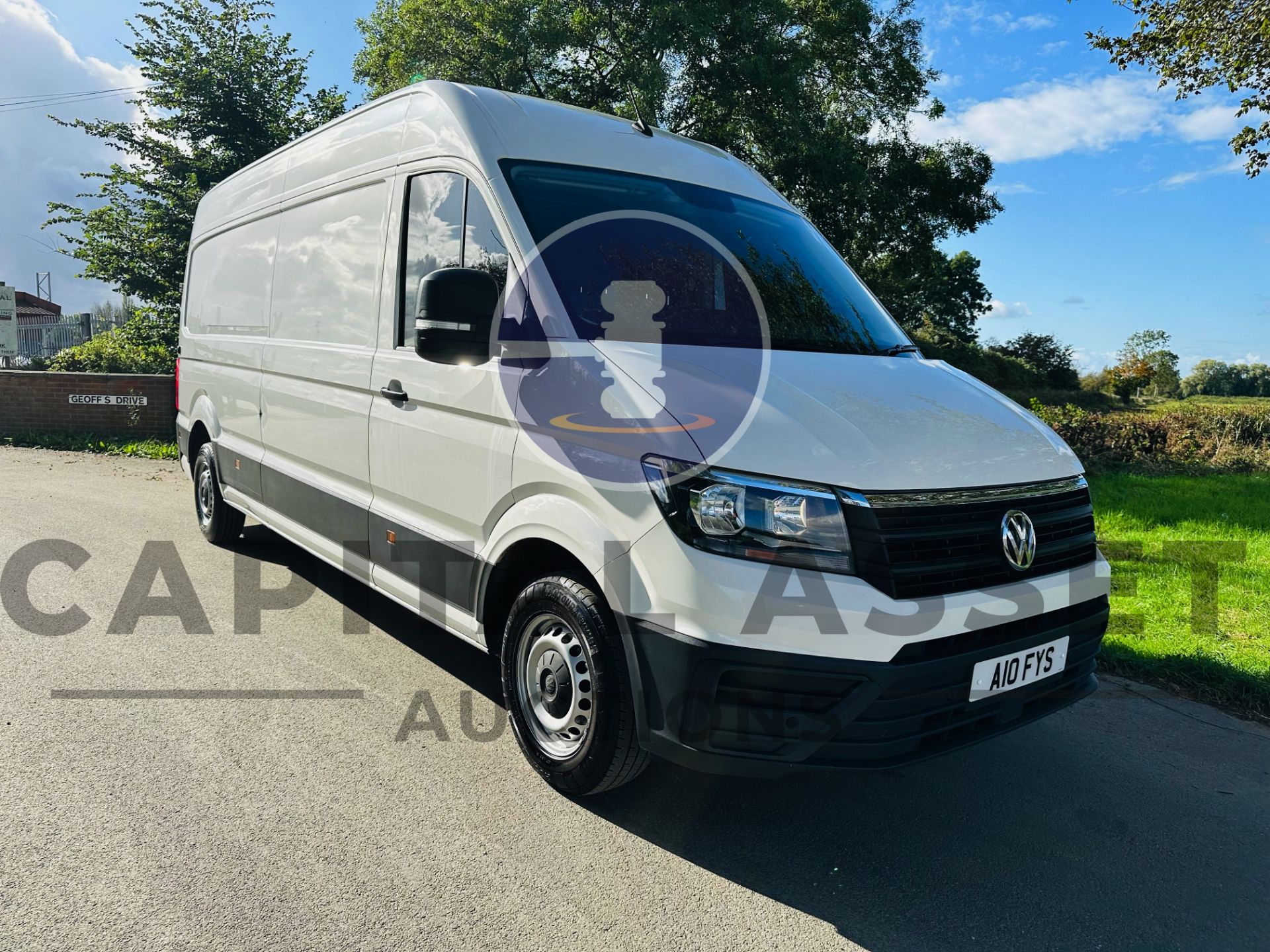 VOLKSWAGEN CRAFTER CR35 *TRENDLINE* LWB HI-ROOF (2022 - NEW MODEL) 2.0 TDI 'BLUEMOTION' *EURO 6* - Image 2 of 28