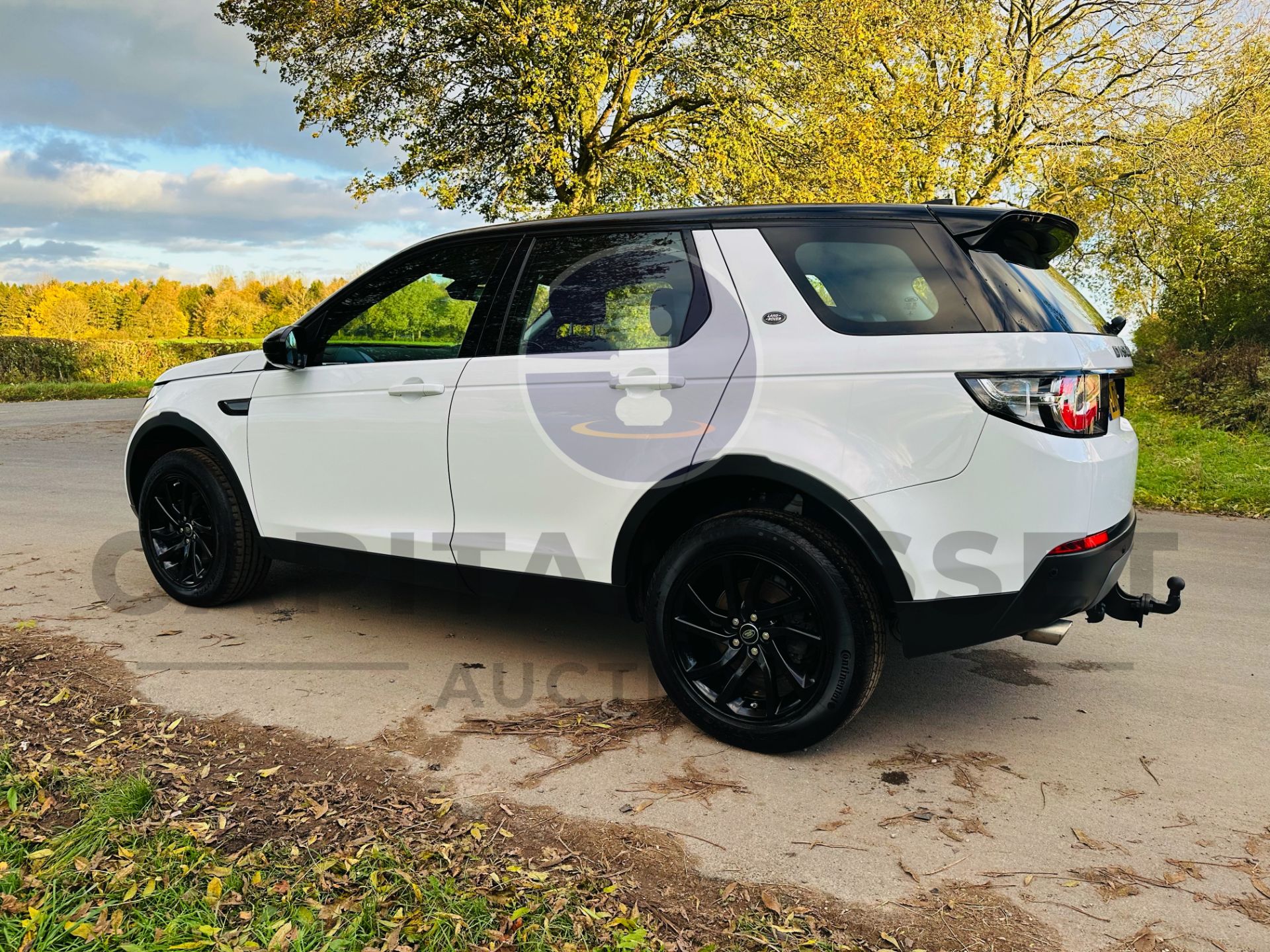 (On Sale) LAND ROVER DISCOVERY SPORT *SE* 5 DOOR SUV (2019 - EURO 6) 2.0 ED4 - AUTO STOP/START - Image 9 of 38