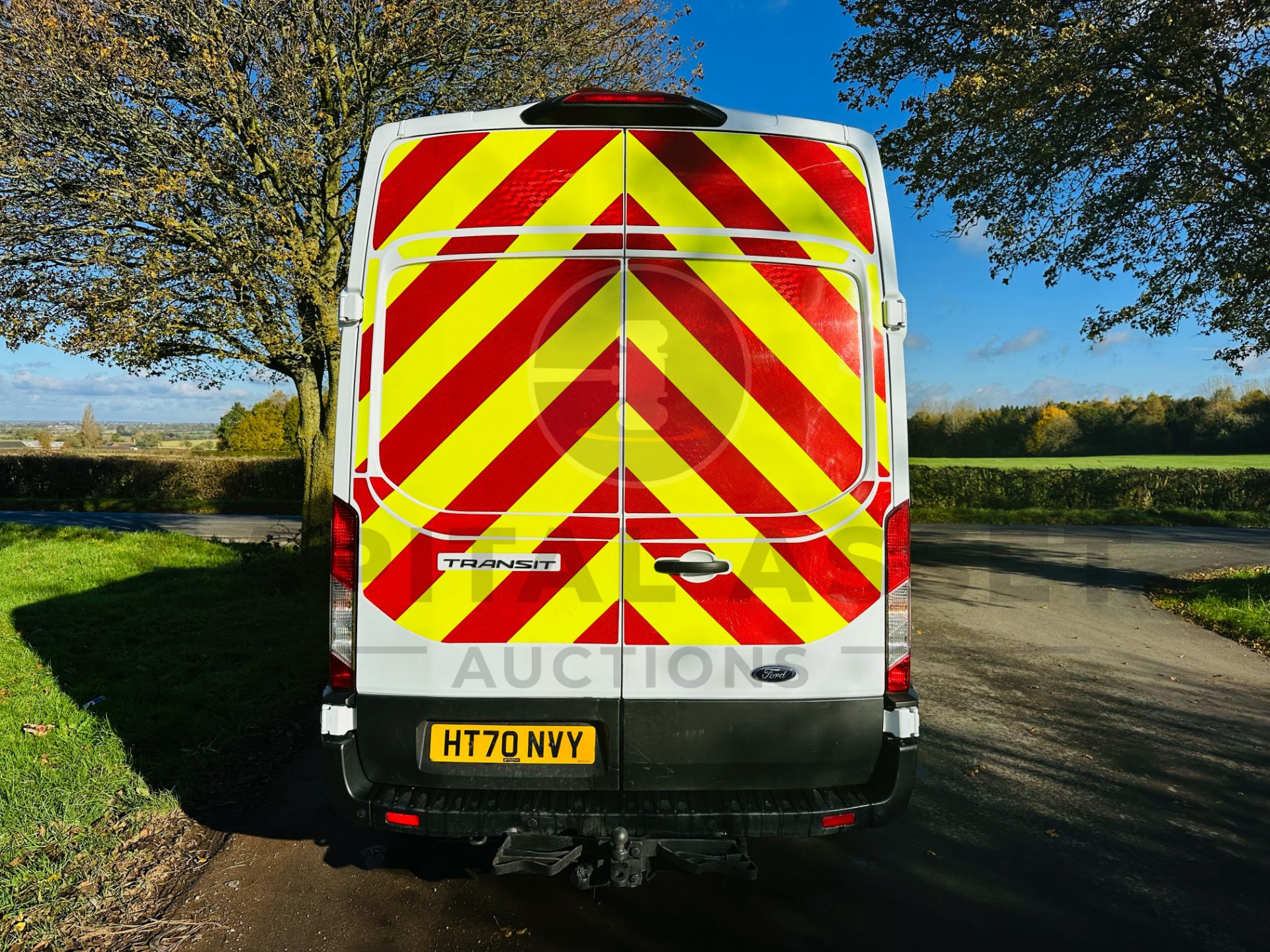 (ON SALE) FORD TRANSIT 350 TDCI LEADER *ECOBLUE* (2021 MODEL) L3H3 LWB - ONLY 60K - ULEZ COMPLIANT! - Image 8 of 29