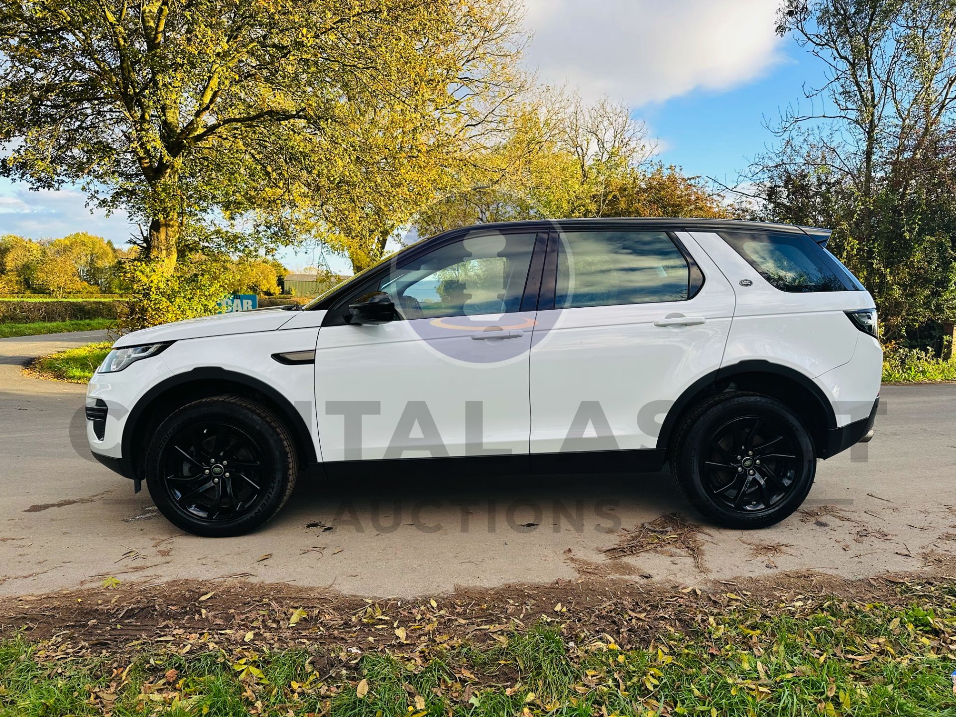 (On Sale) LAND ROVER DISCOVERY SPORT *SE* 5 DOOR SUV (2019 - EURO 6) 2.0 ED4 - AUTO STOP/START - Image 8 of 38