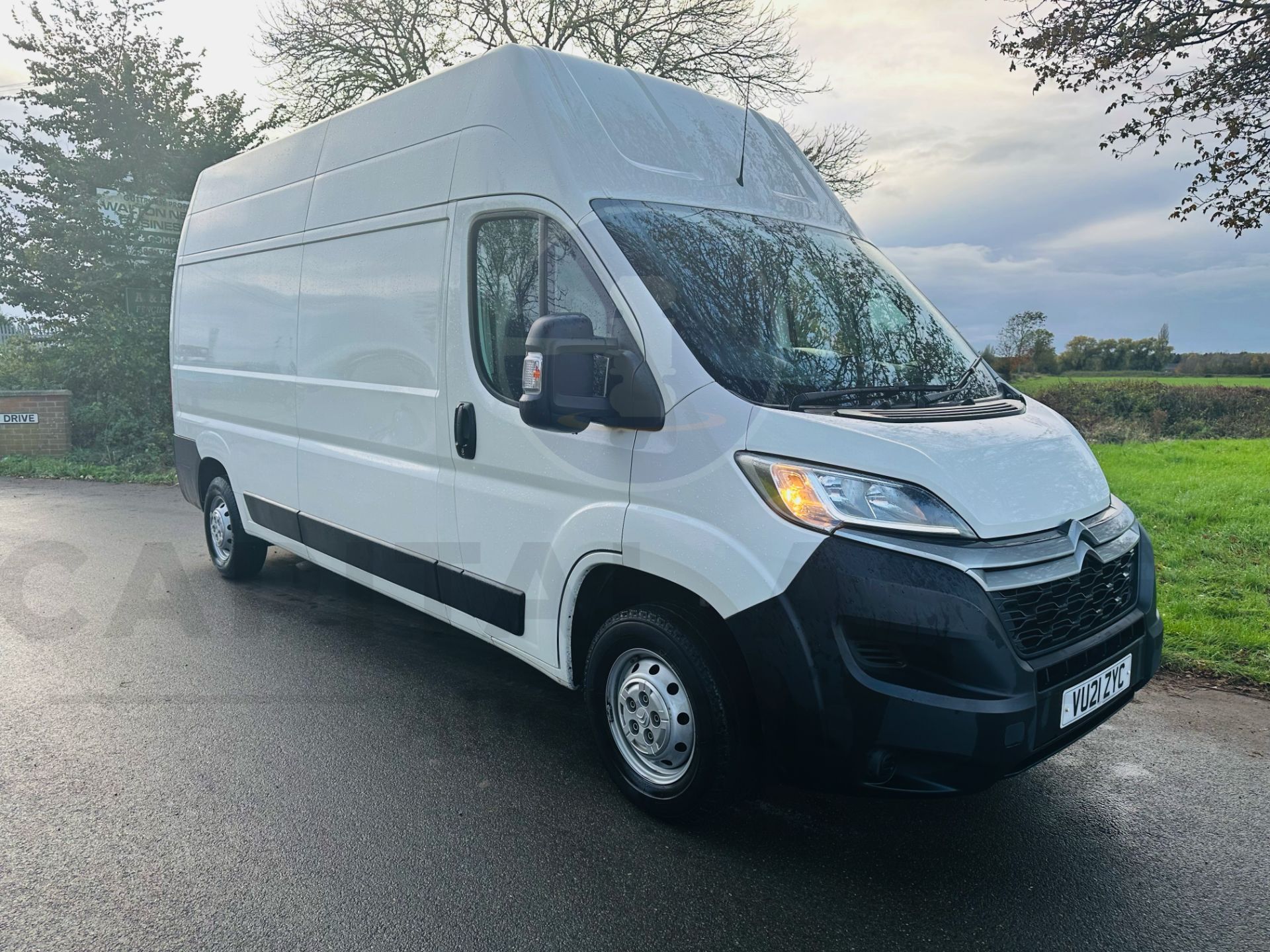 (ON SALE) CITROEN RELAY *ENTERPRISE EDITION* LWB EXTRA HI-ROOF (2021 -EURO 6) 2.2 BLUE HDI - 6 SPEED - Image 2 of 27