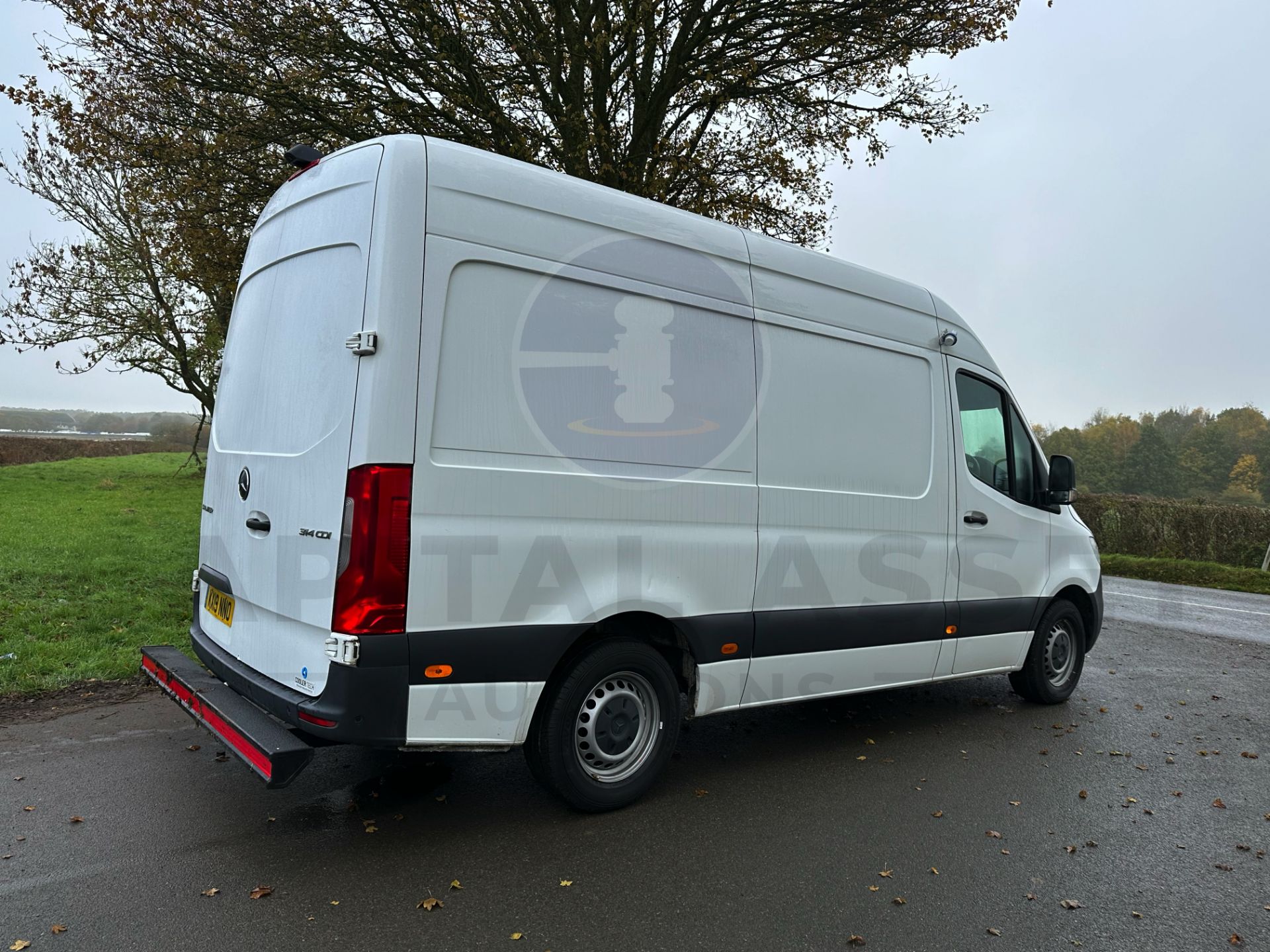 MERCEDES-BENZ SPRINTER 314 CDI *MWB - REFRIGERATED VAN* (2019 - FACELIFT MODEL) *OVERNIGHT STANDBY* - Image 13 of 45