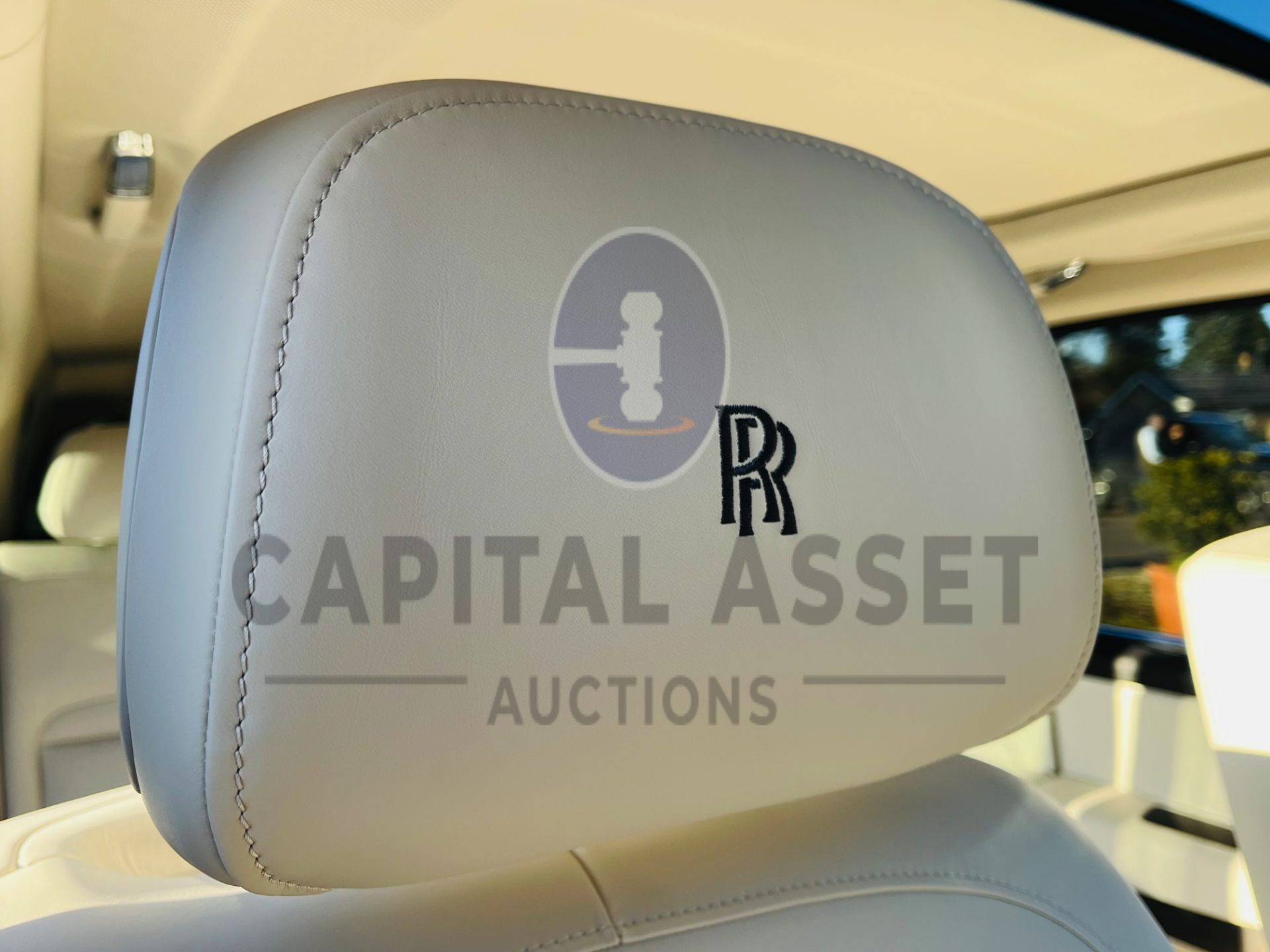ROLLS ROYCE CULLINAN SILVER BADGE V12 6.75L (23 REG) ULTIMATE LUXURY SUV - ONLY 2100 MILES -MUST SEE - Image 20 of 61