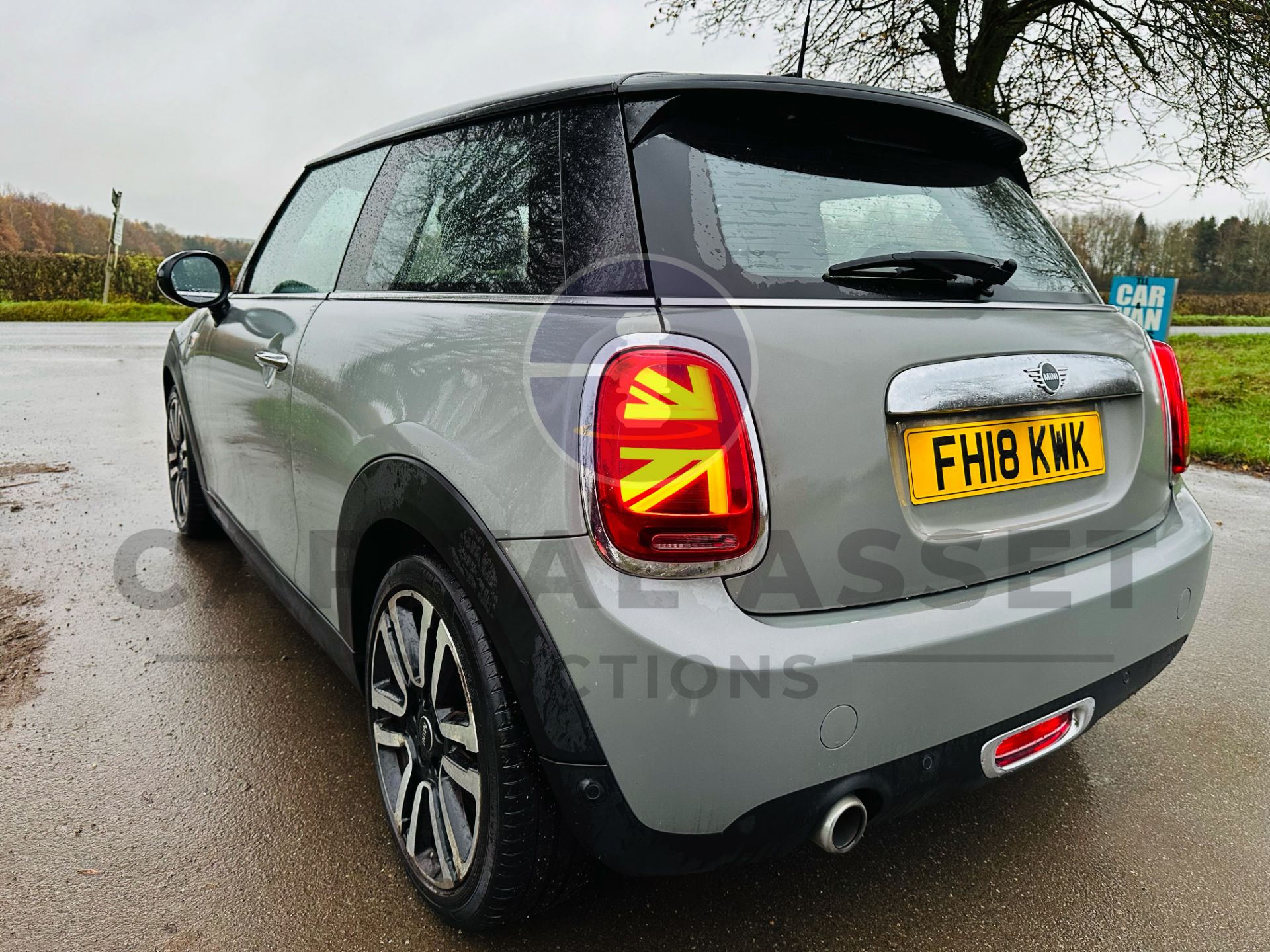 (ON SALE) MINI ONE 1.5 PETROL (18 REG) - START / STOP -AIR CONDITIONING -ONLY 35K MILES - NO VAT! - Image 11 of 39
