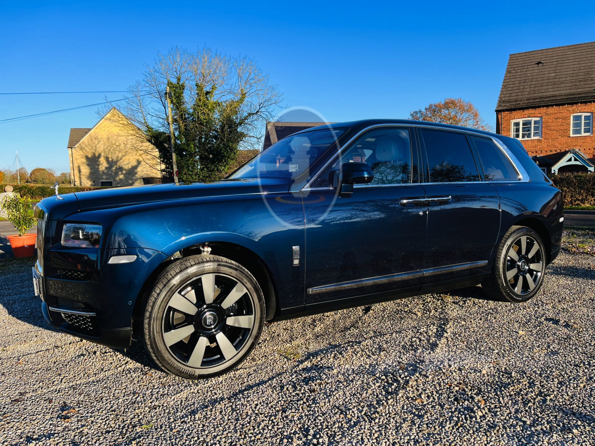 ROLLS ROYCE CULLINAN SILVER BADGE V12 6.75L (23 REG) ULTIMATE LUXURY SUV - ONLY 2100 MILES -MUST SEE