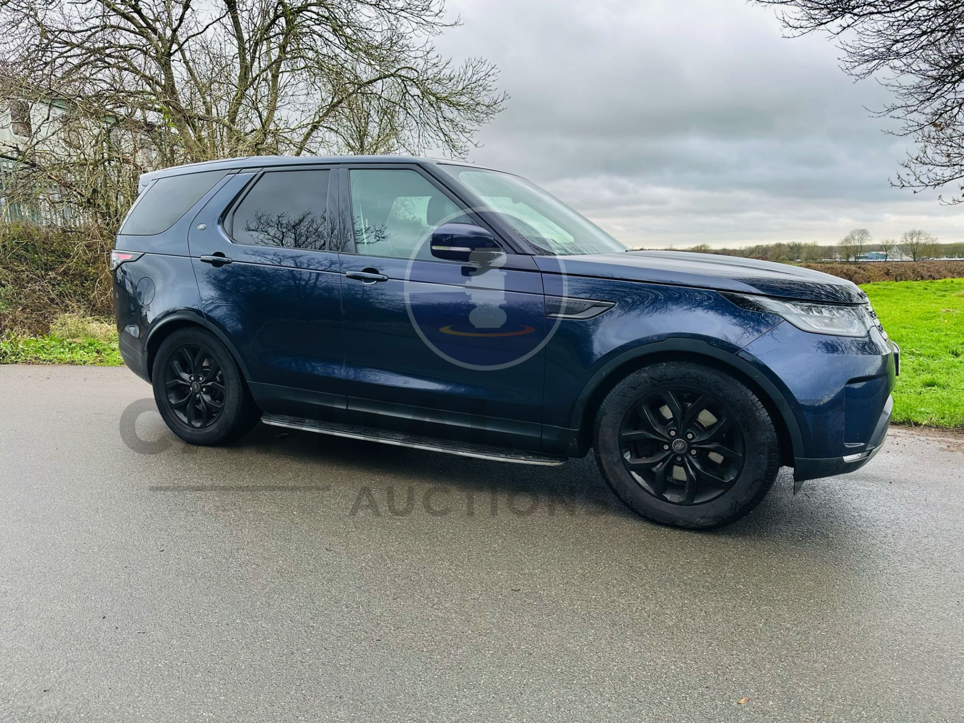 (ON SALE) LAND ROVER DISCOVERY 5 *SE EDITION* *AUTO* (17 REG) ONLY 81K MILES - 7 SEAT LEATHER-NO VAT