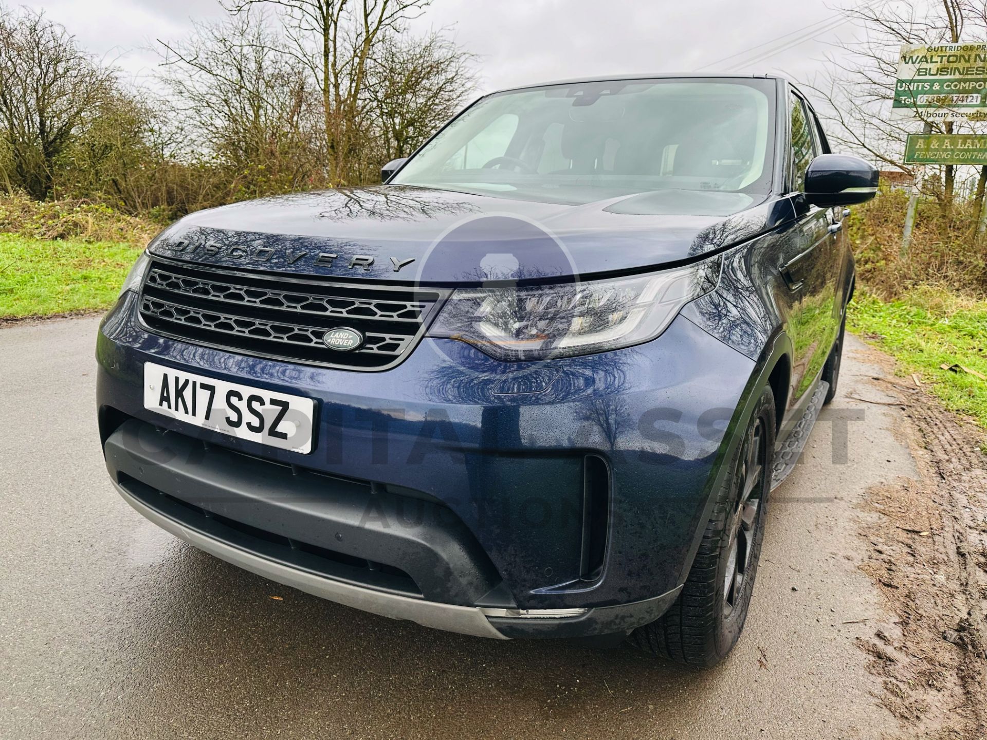 (ON SALE) LAND ROVER DISCOVERY 5 *SE EDITION* *AUTO* (17 REG) ONLY 81K MILES - 7 SEAT LEATHER-NO VAT - Image 5 of 48